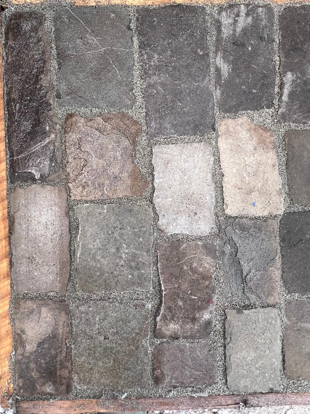 Tozzetti in pietra arenaria