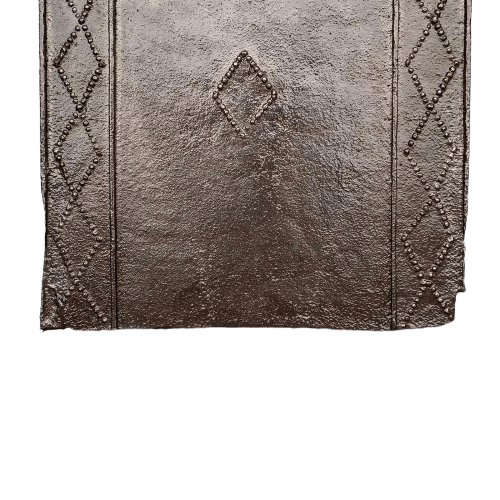 Fondale da camino leggermente decorato