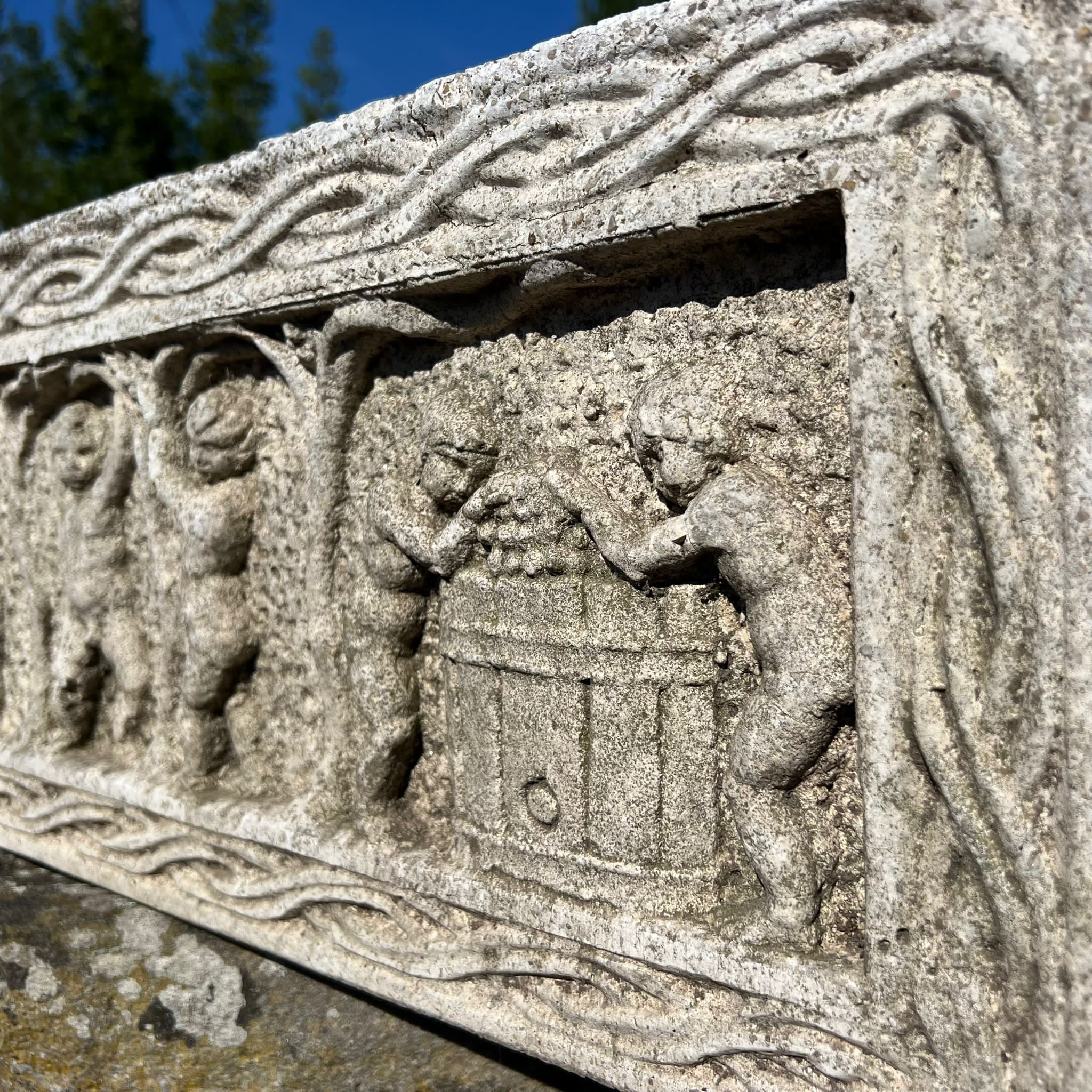 Rectangular concrete vase