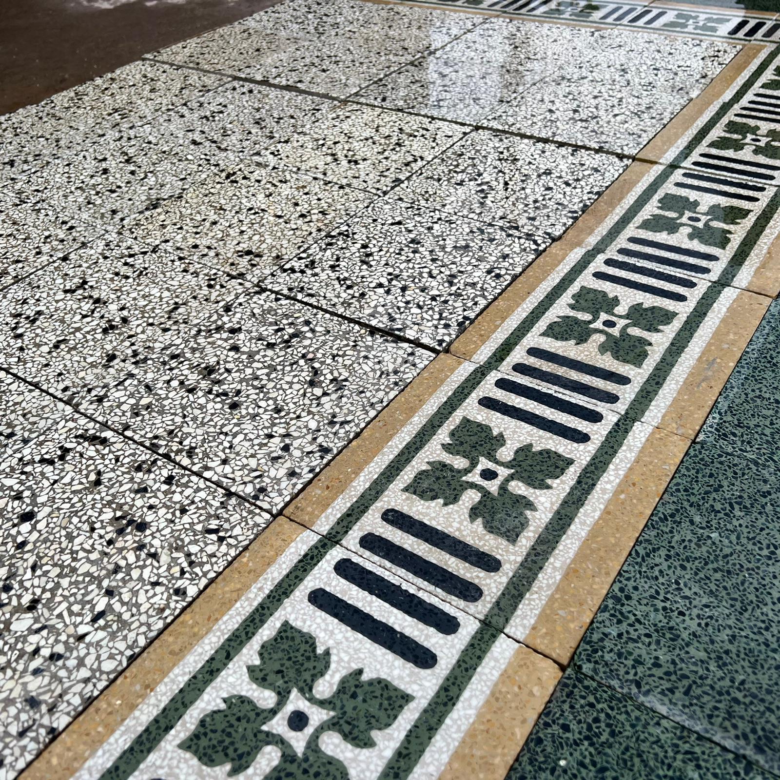 Plain-colored terrazzo rug with decorated frame - GRA 024