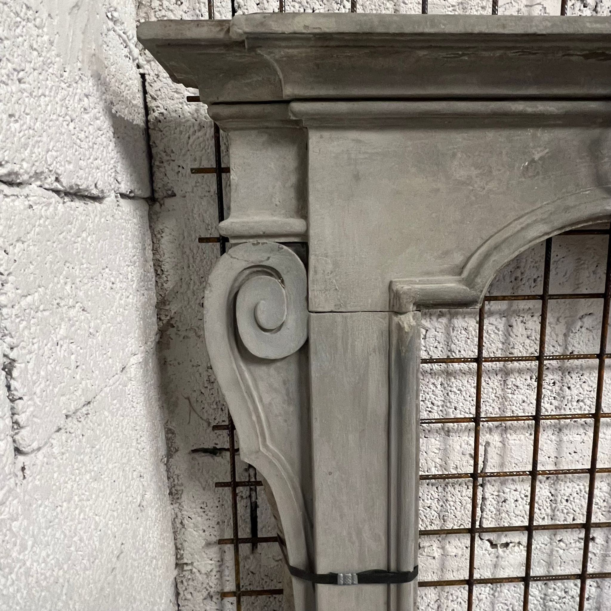 Camino in pietra - 192 cm