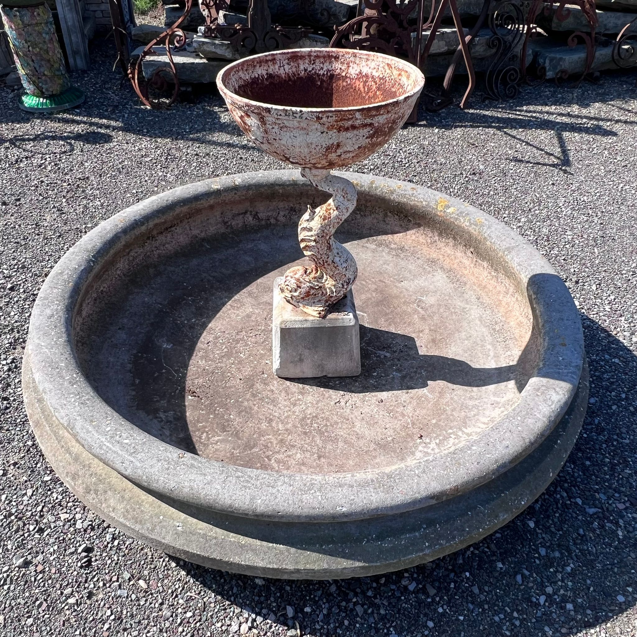 Round agglomerate tub