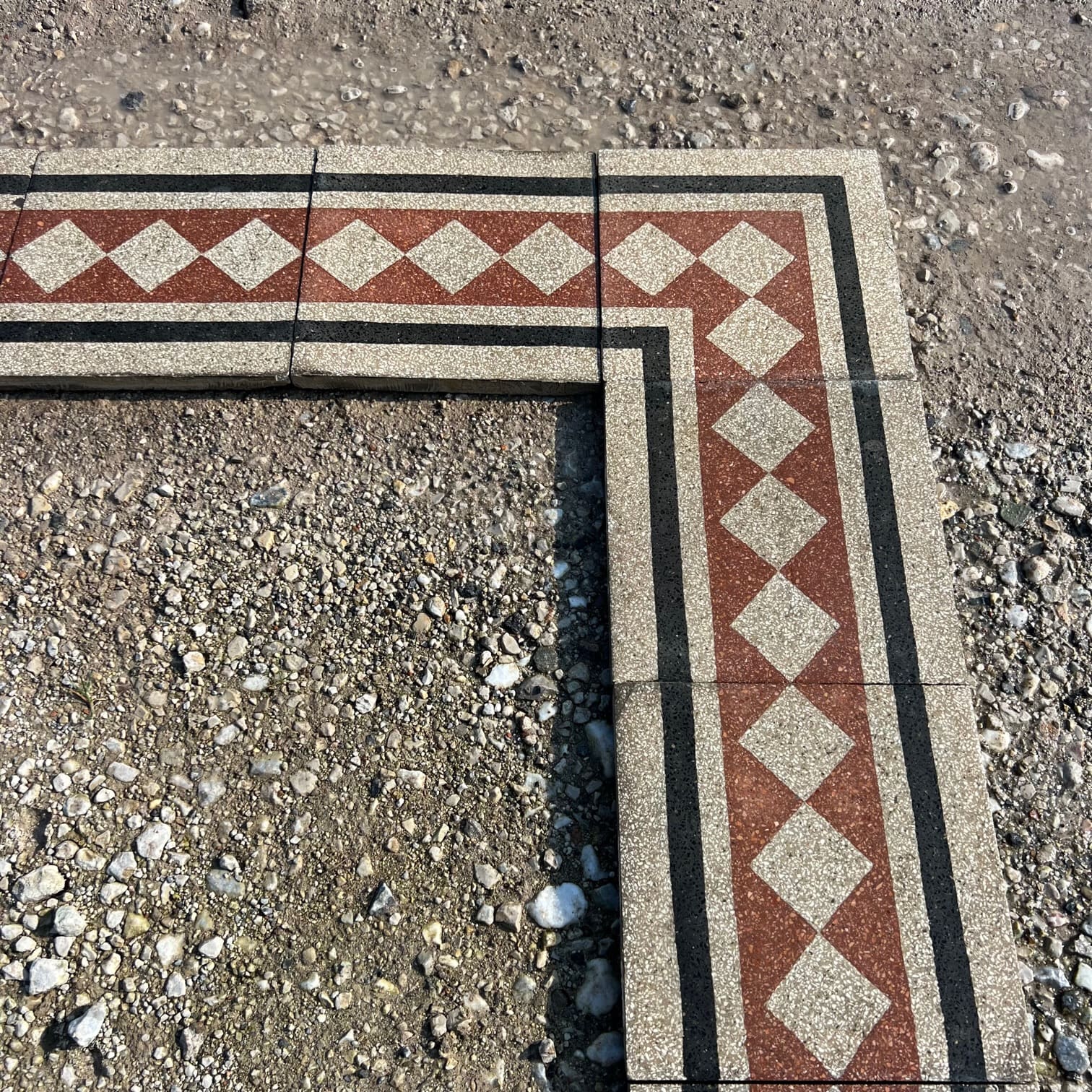 Antica cornice decorata 