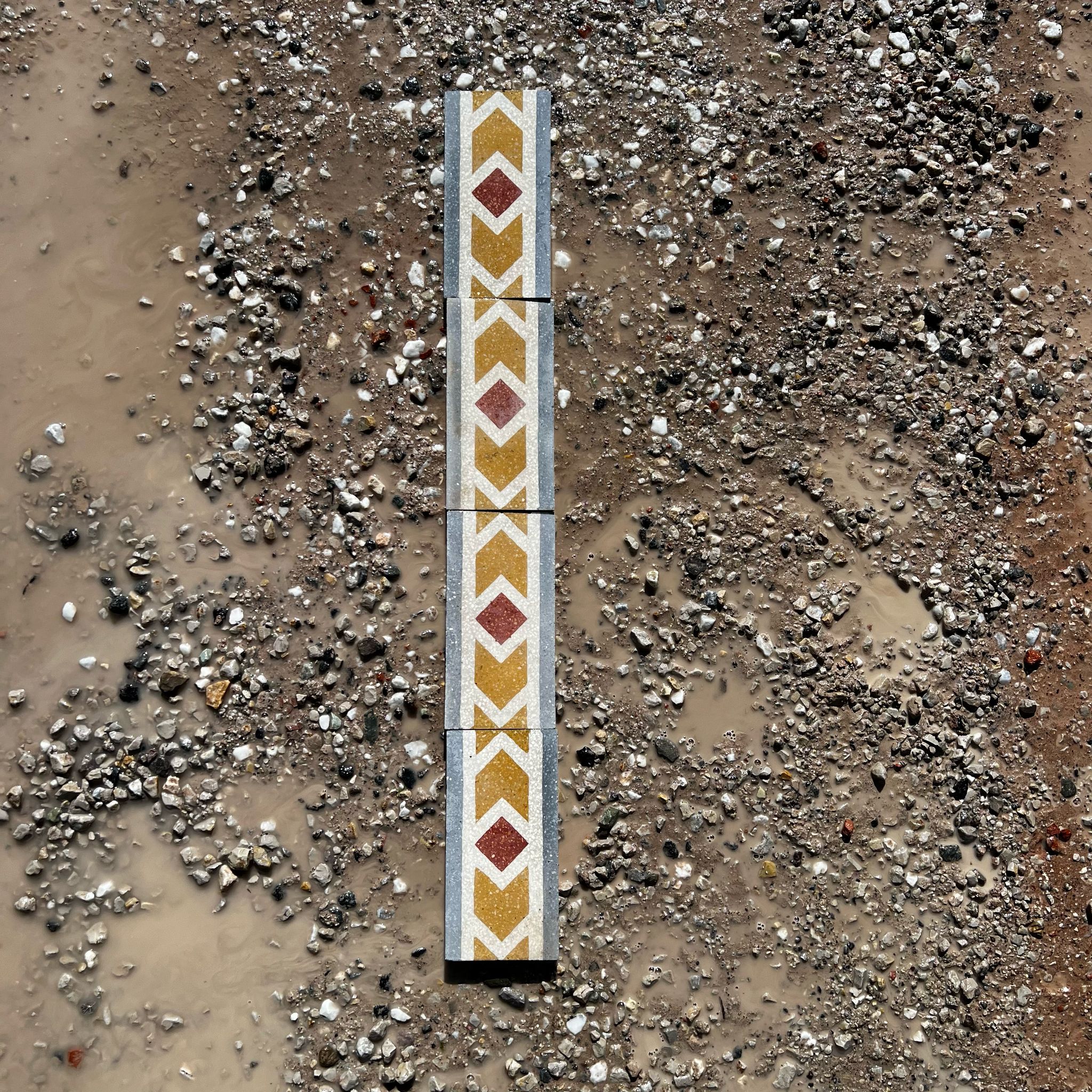 Antica cornice recuperata 