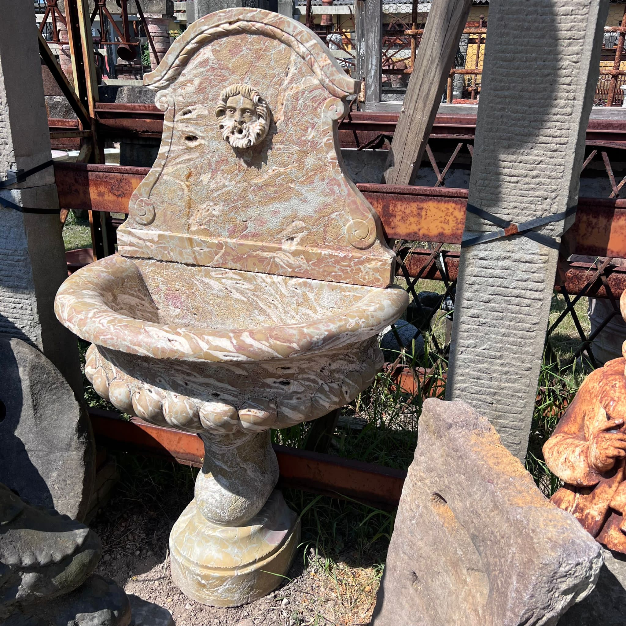 Antica fontana recuperata 