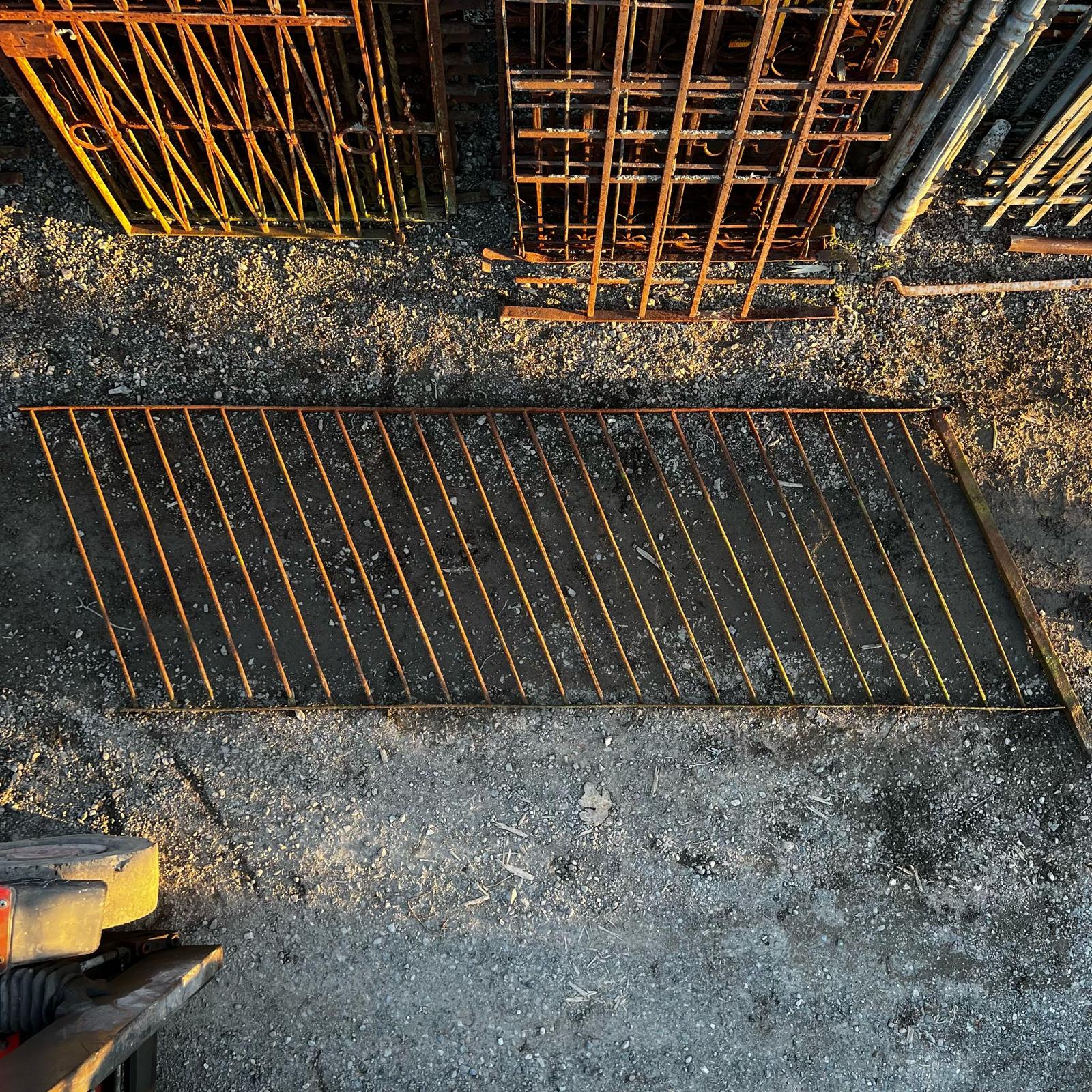 Antica ringhiera di recupero inclinata 