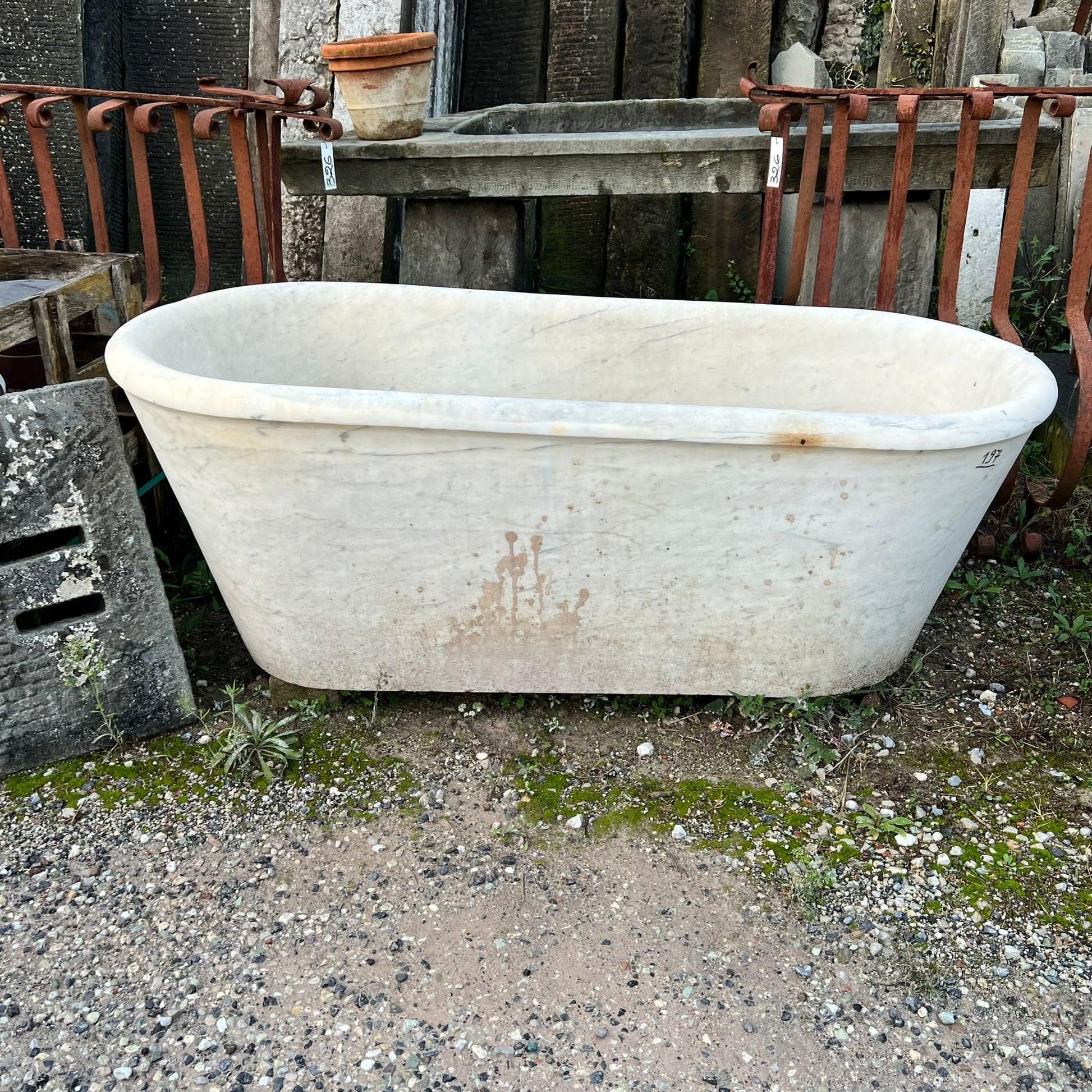 Antica vasca da bagno 