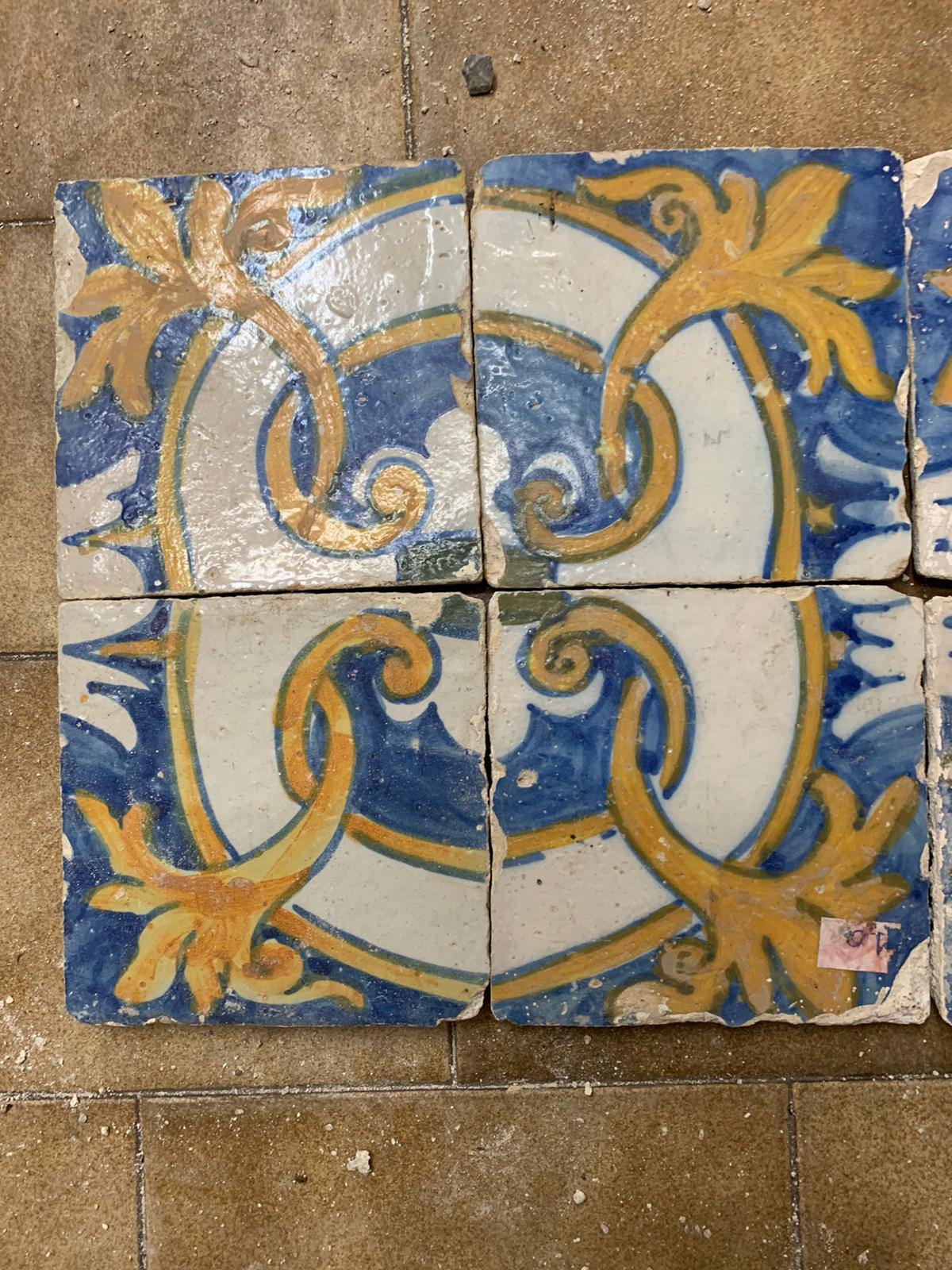 Antiche azulejos gialle e blu 