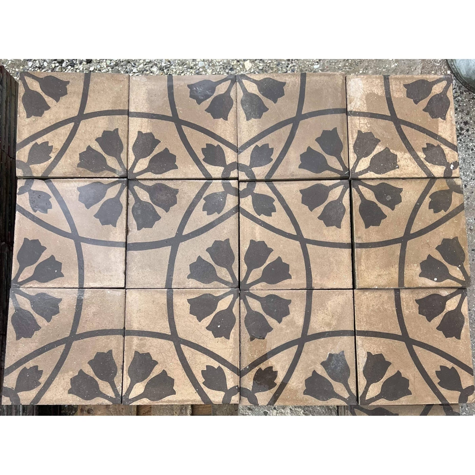 Antiche cementine marroni 