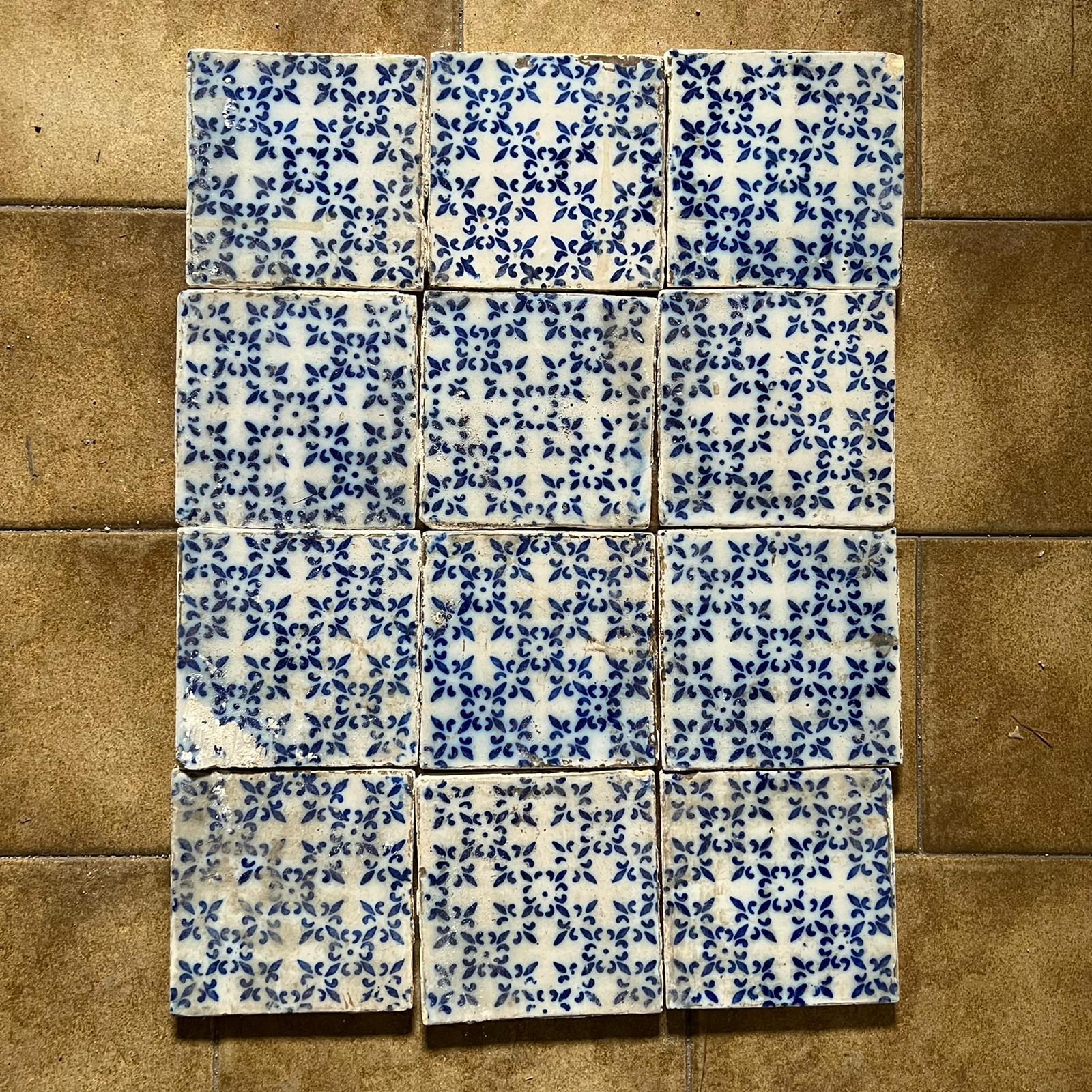 Antiche e piccole azulejos 
