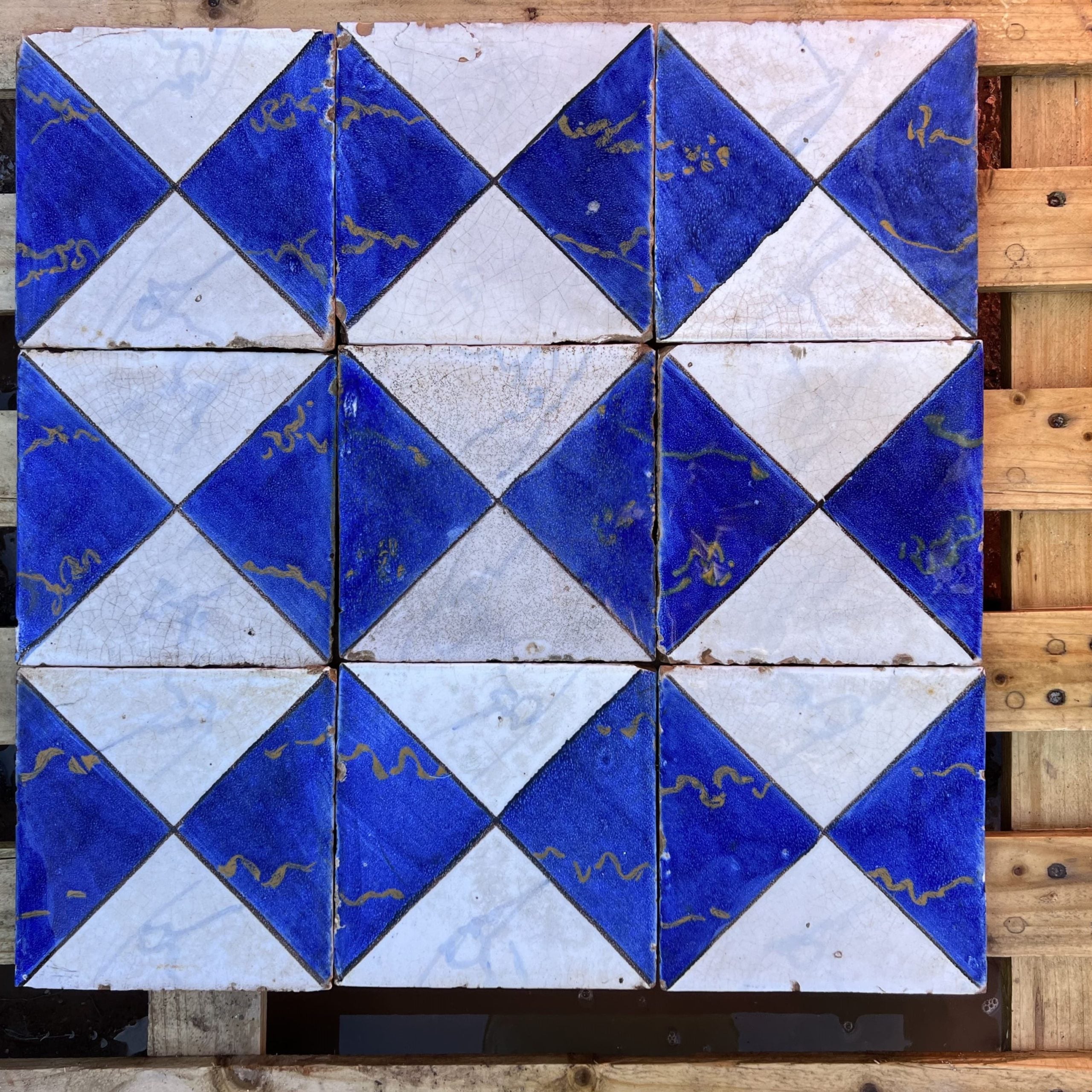 Antiche maioliche blu e bianche 