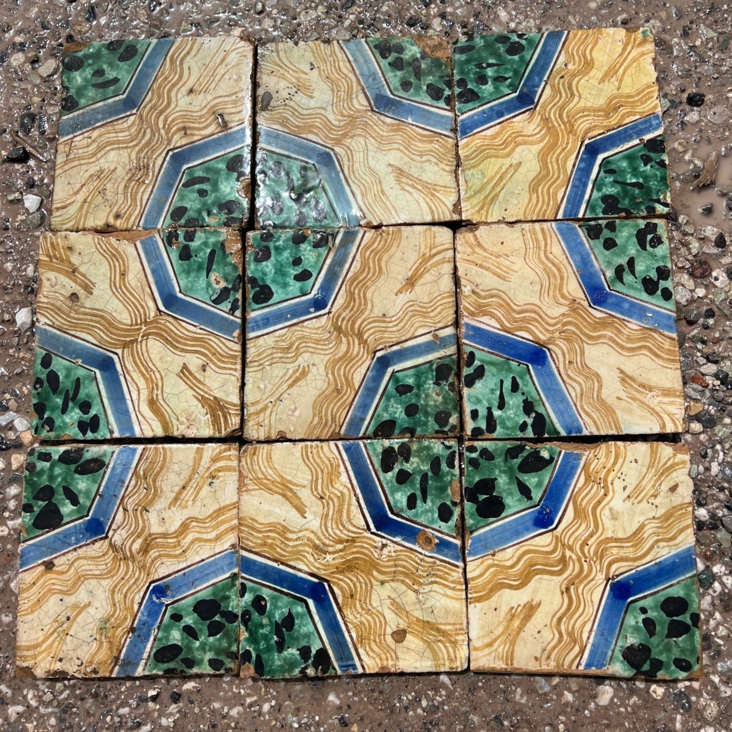 Antiche maioliche gialle 