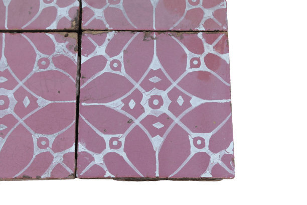 Antiche maioliche rosa 