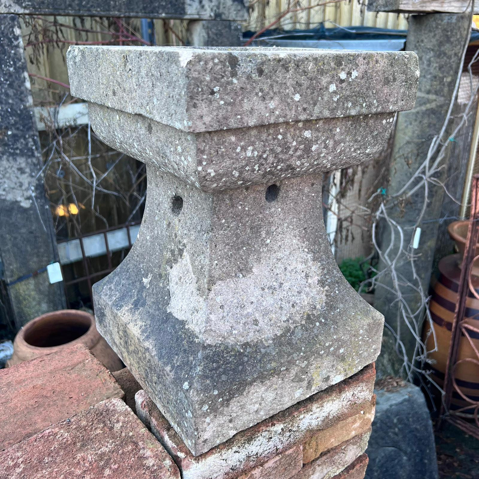 Antichi capitelli in pietra 
