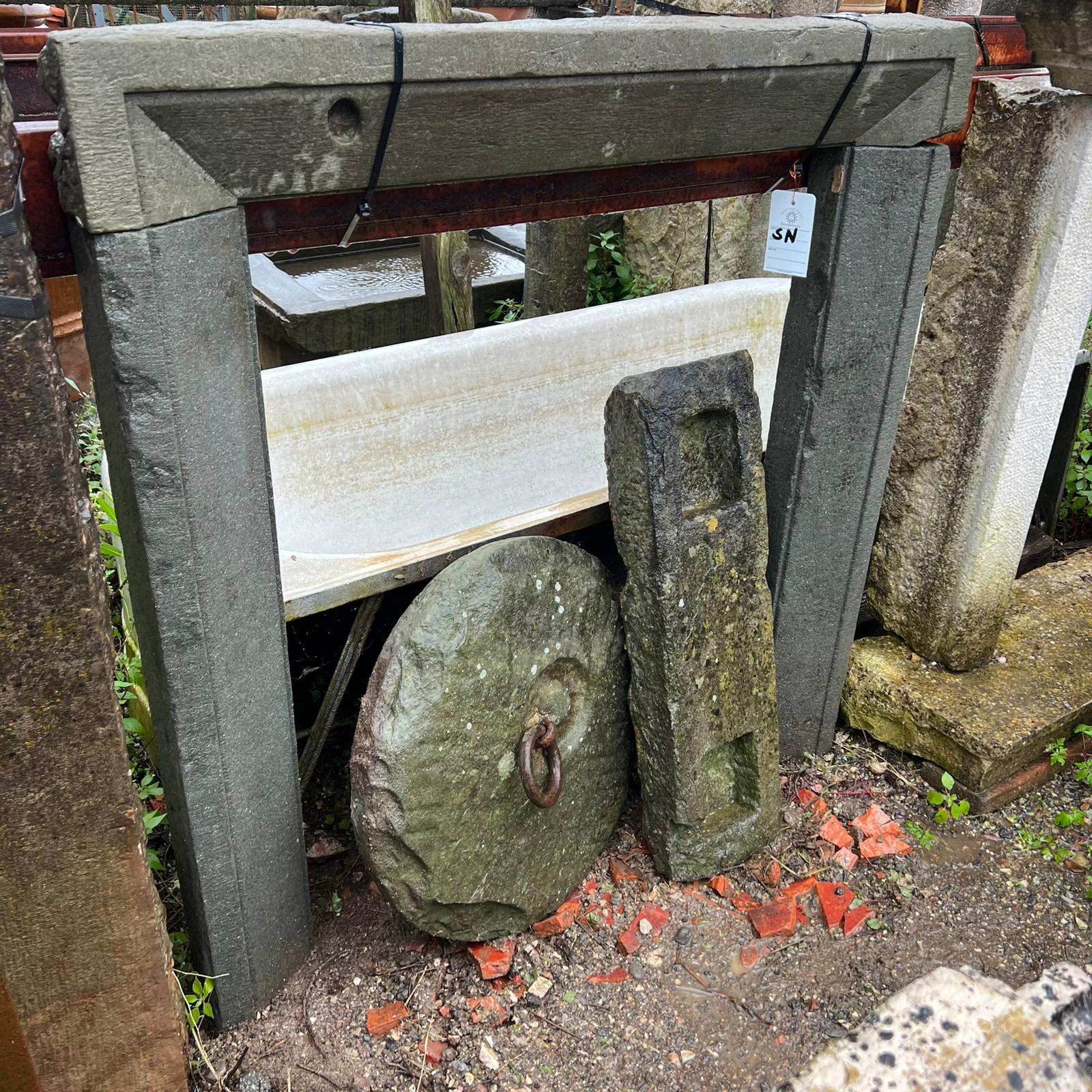 Antico camino in pietra 