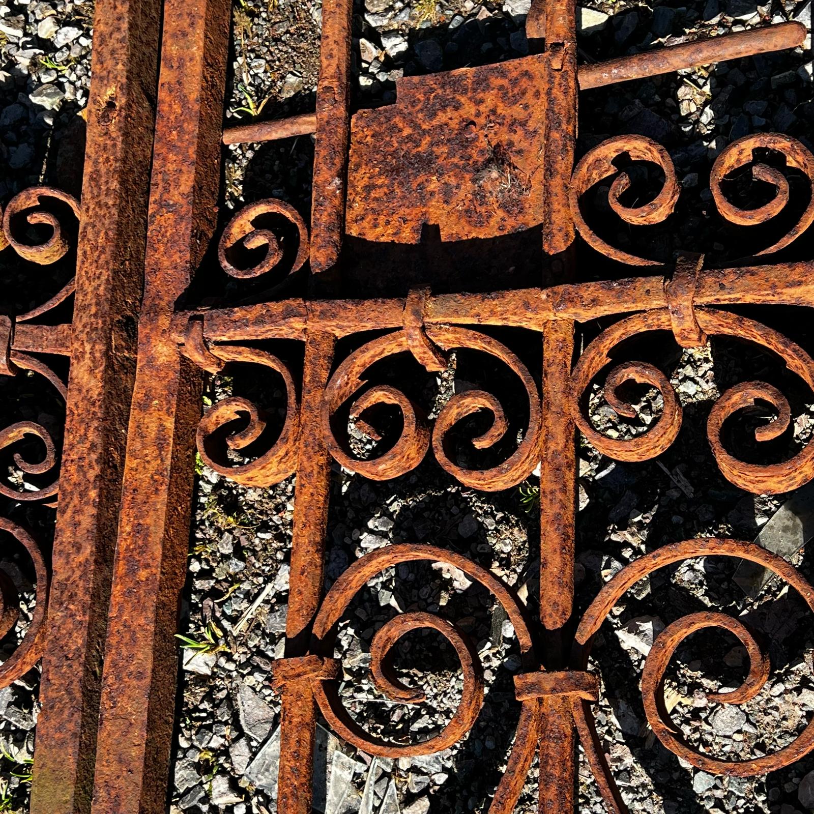 Antico cancellino di ferro