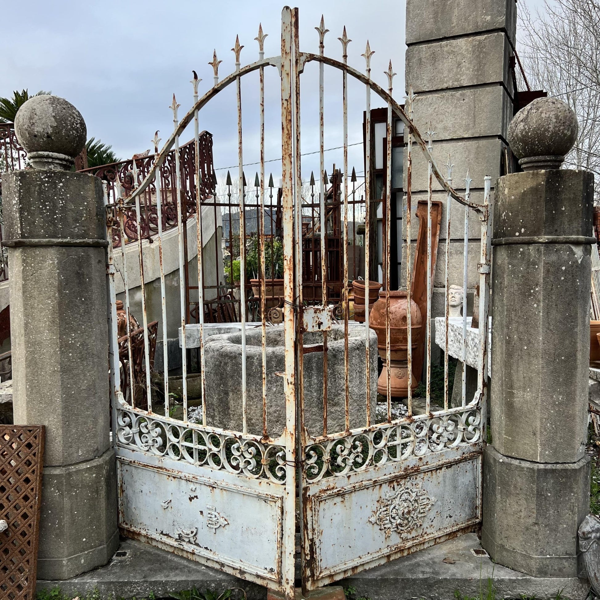 Antico cancello piccolo 