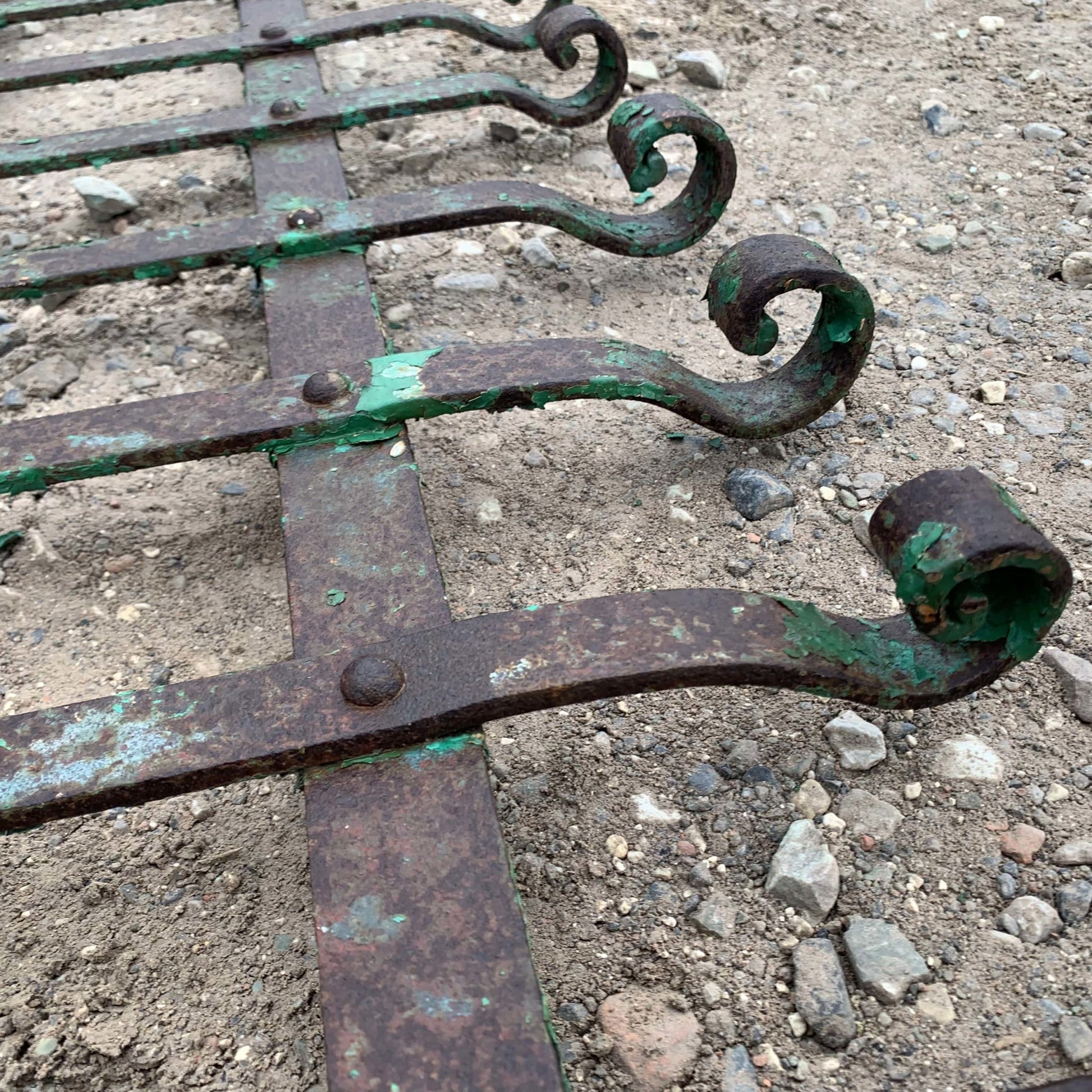 Antico cancello verde 