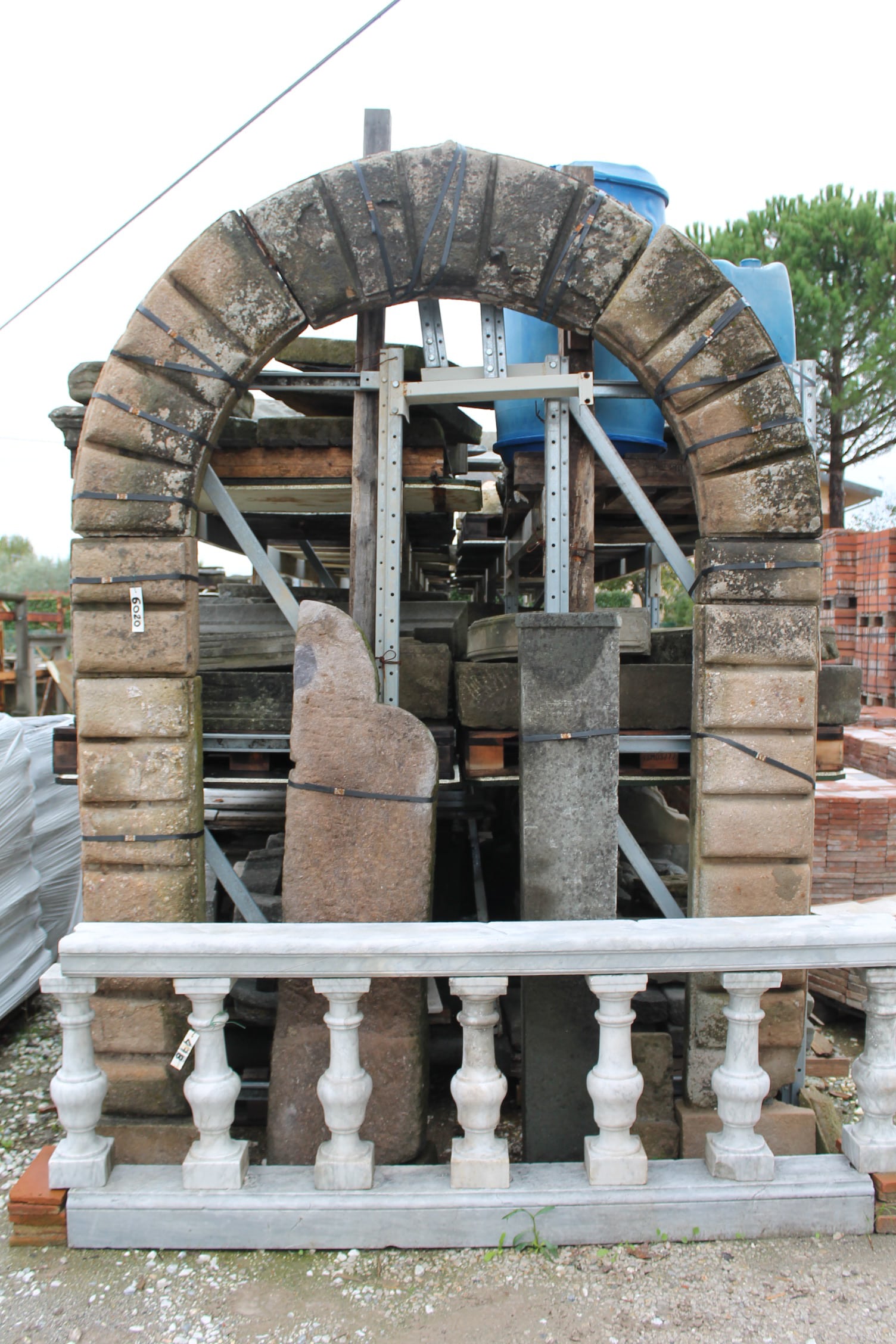 Antico portale 1700 in pietra 
