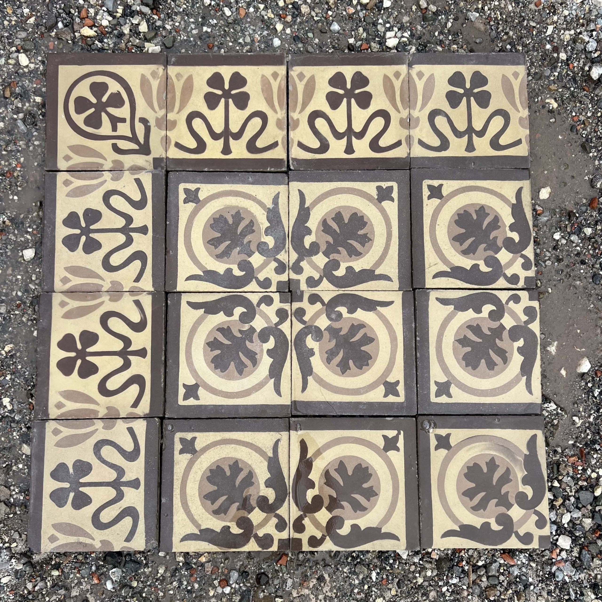 Antico tappeto di cementine