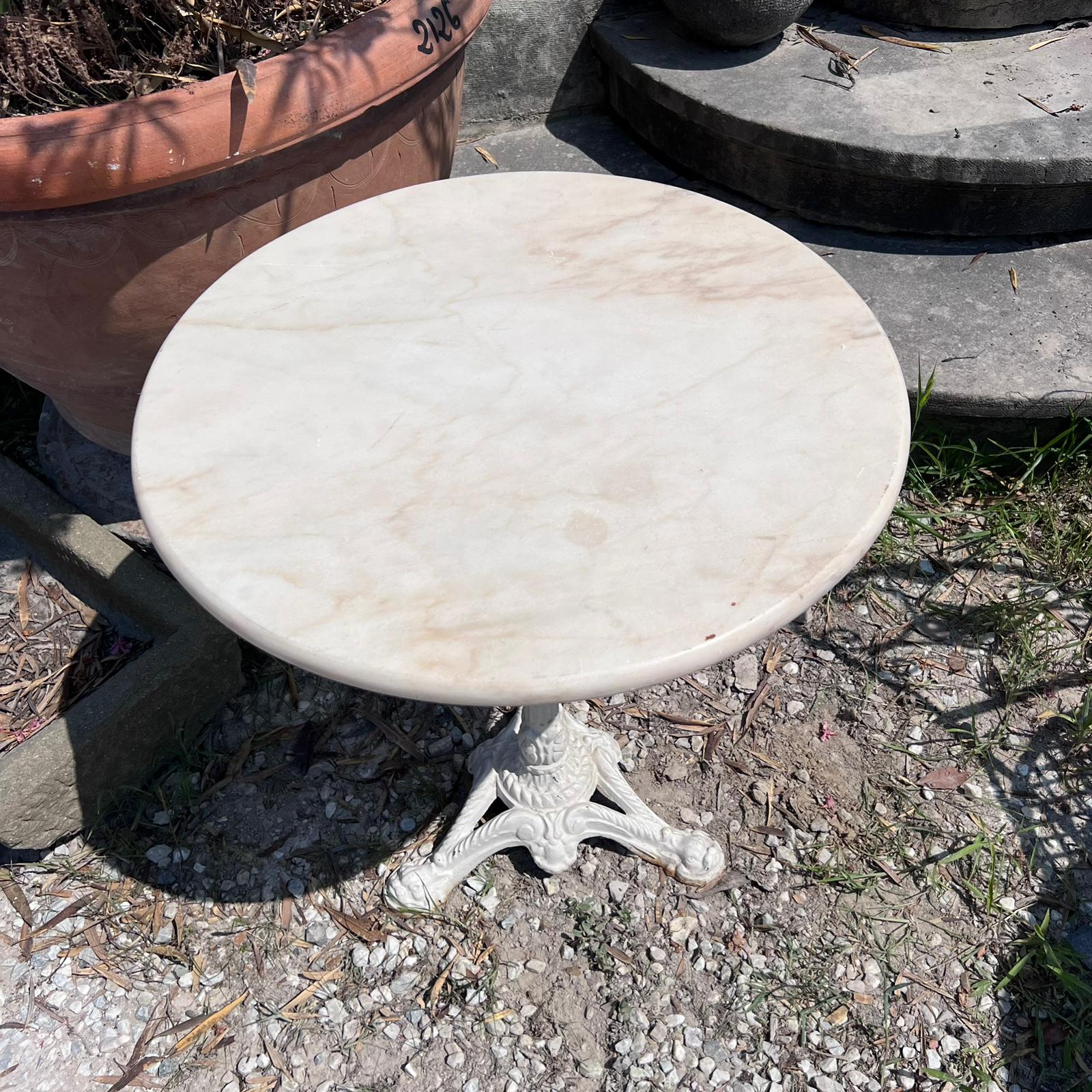 Antico tavolo con marmo 