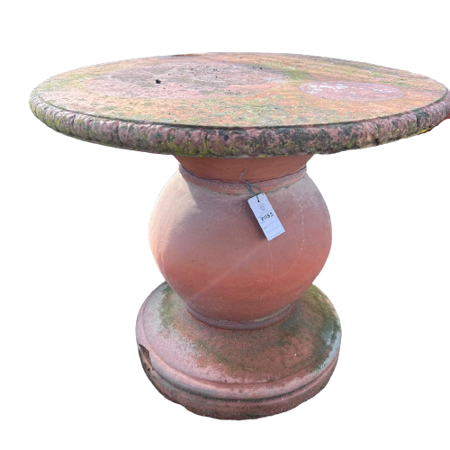 Antico tavolo in terracotta 