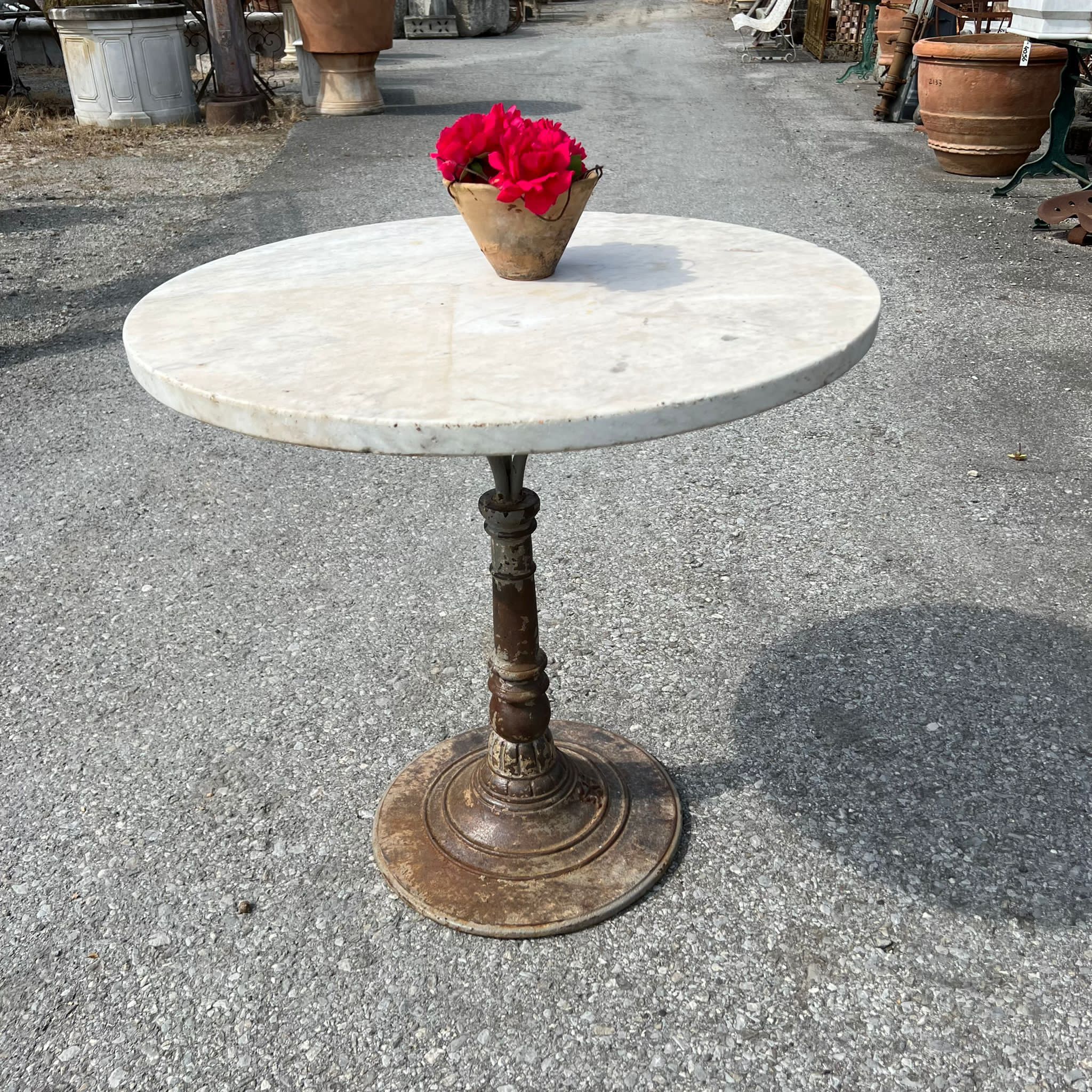 Antico tavolo rotondo 