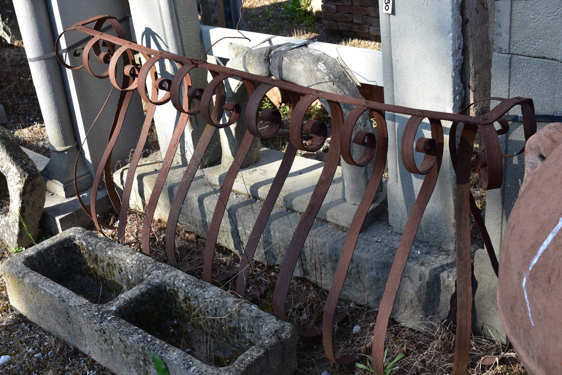 Balcone antico semplice
