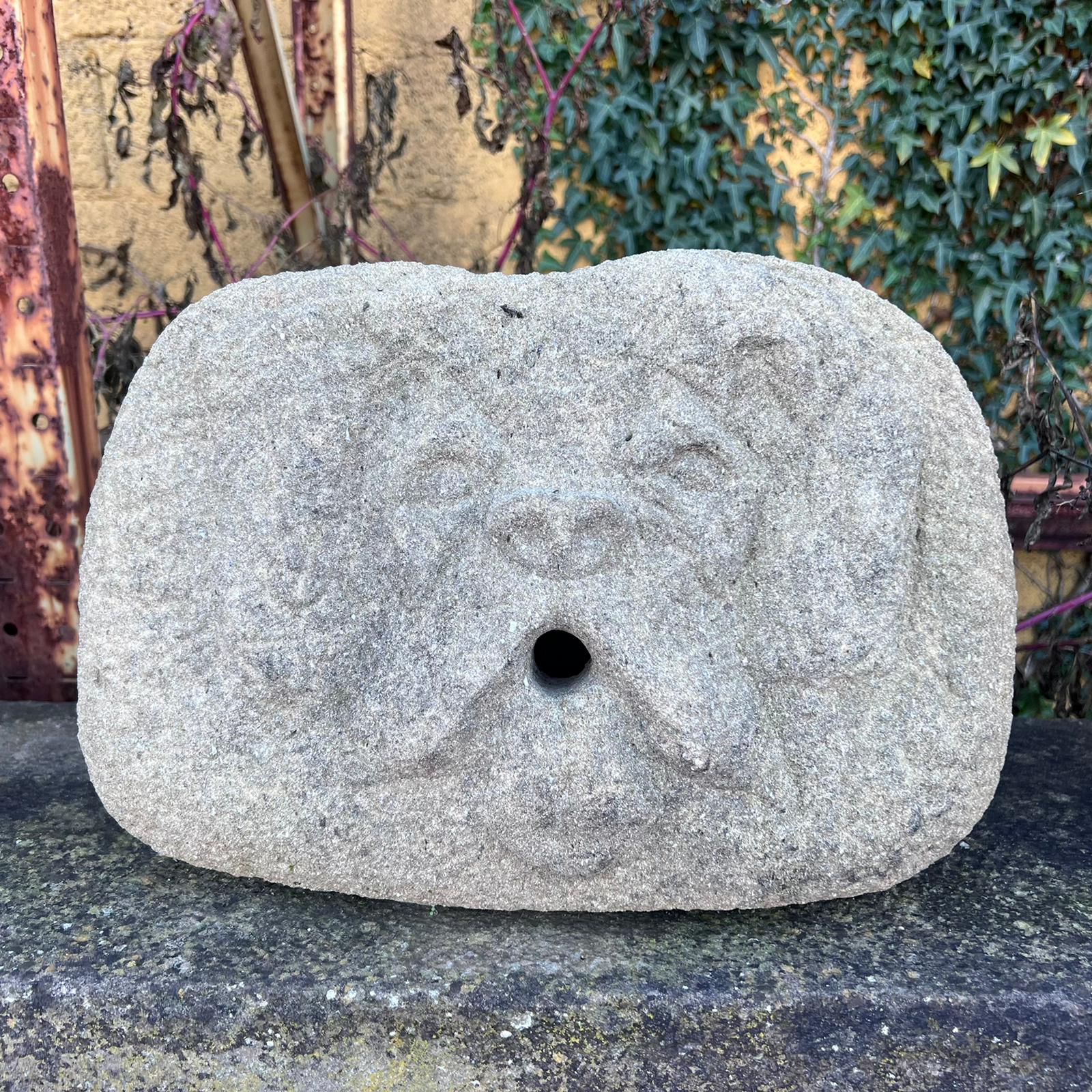 bocchettone in pietra 