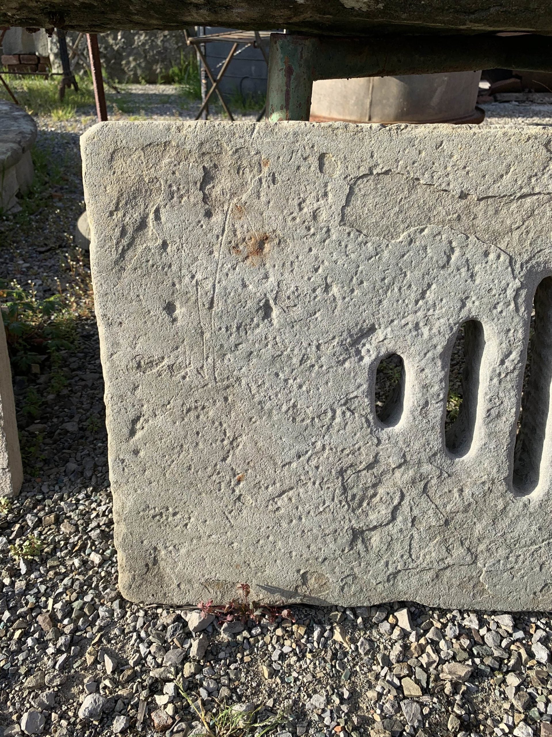 Caditoia di pietra 