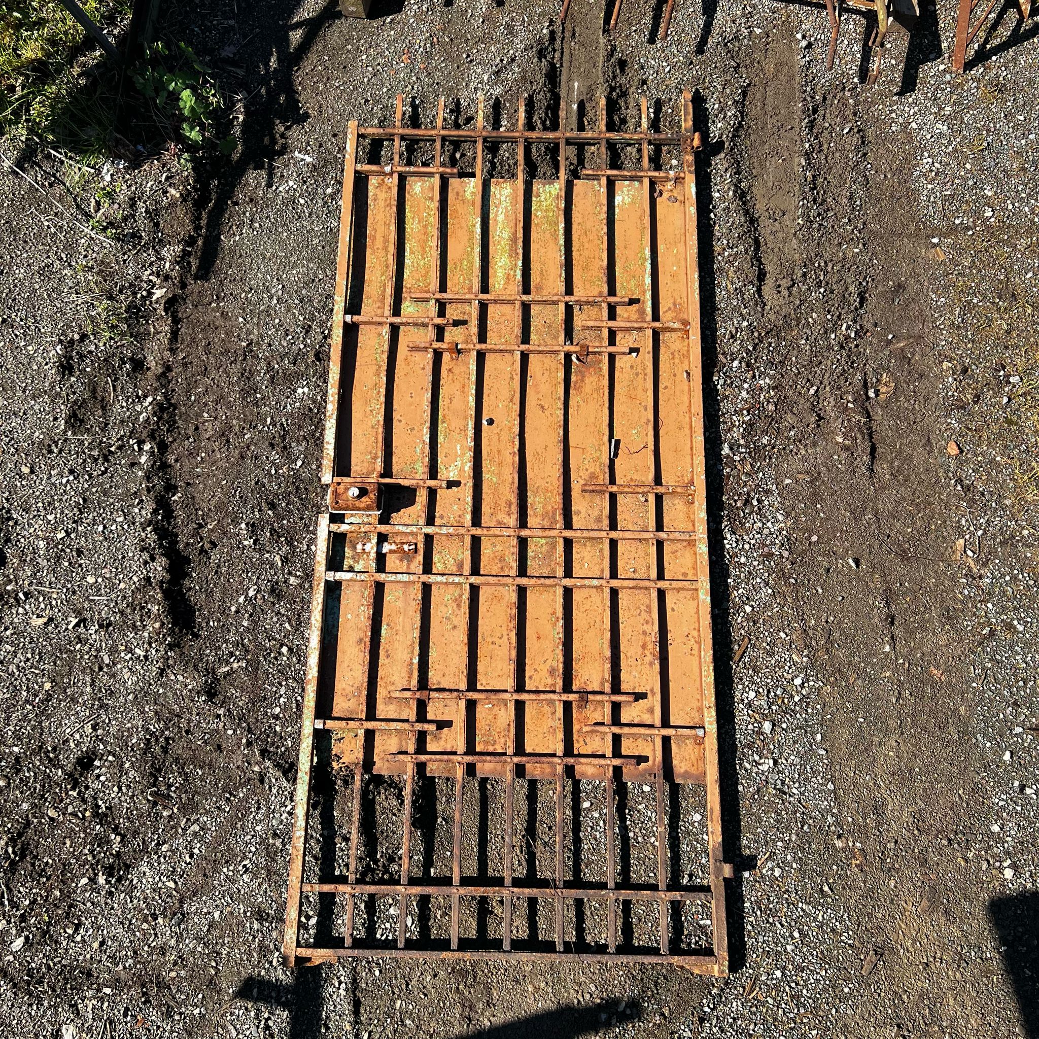 Cancelletto in ferro antico 