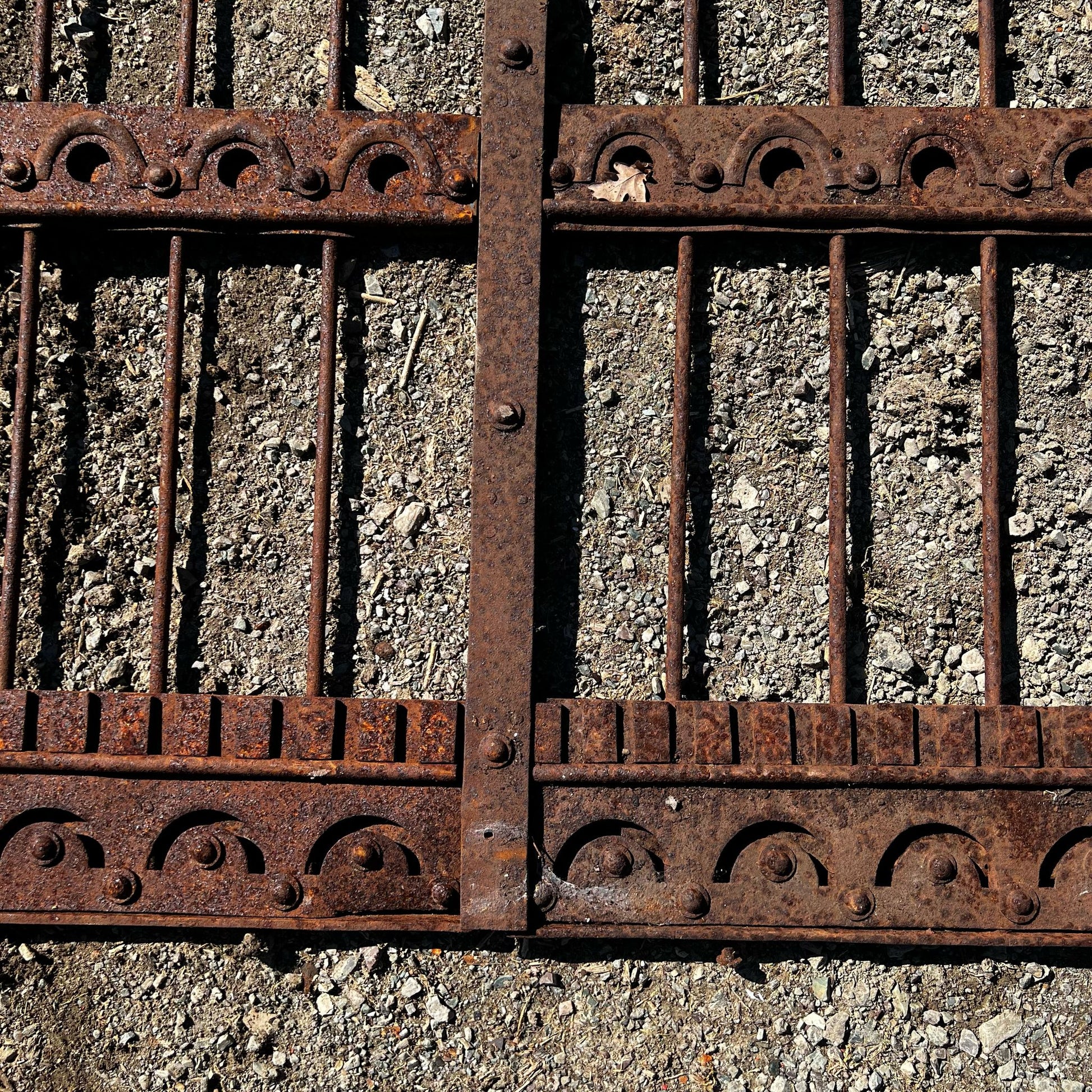 Cancello di ferro antico 