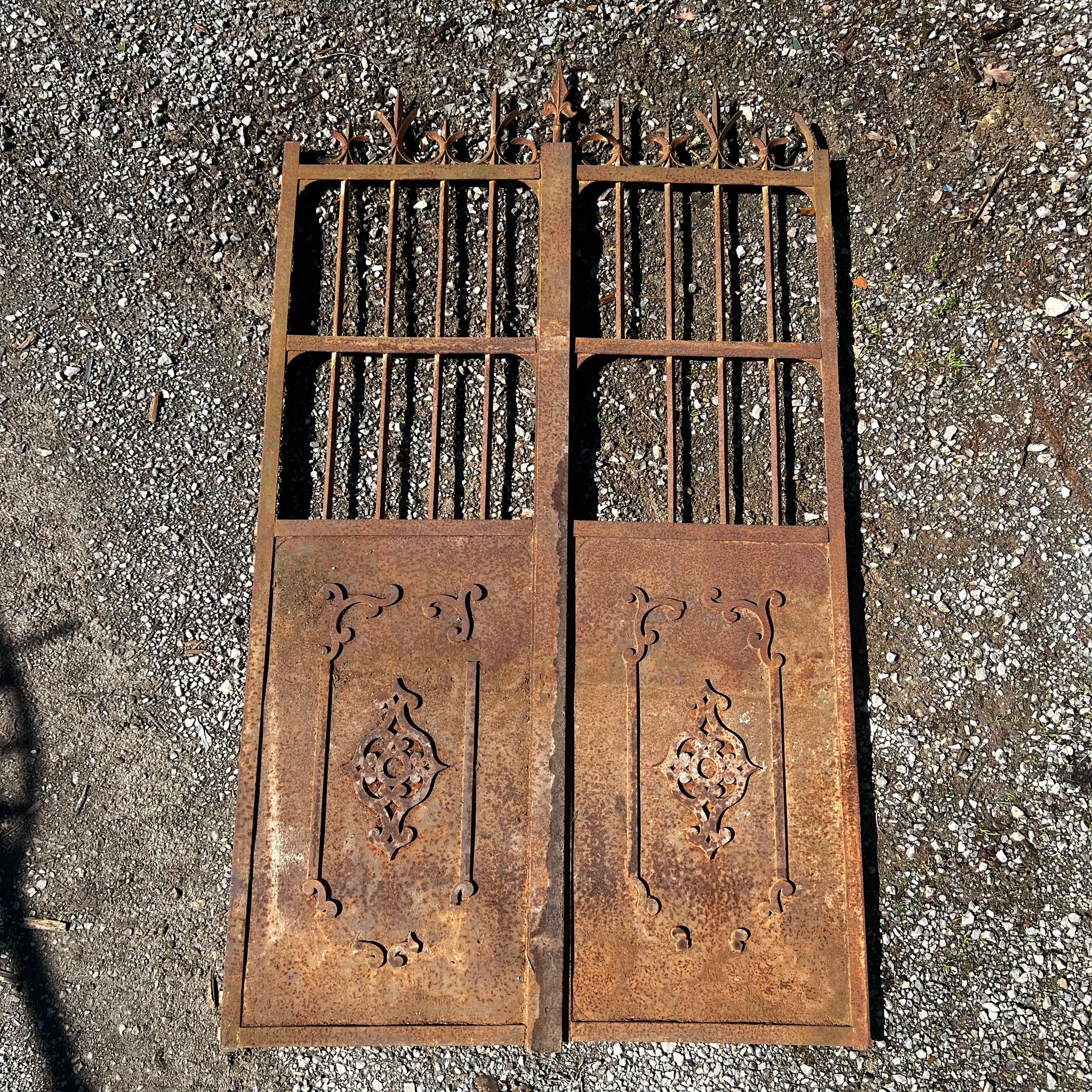 Cancello in ferro antico 