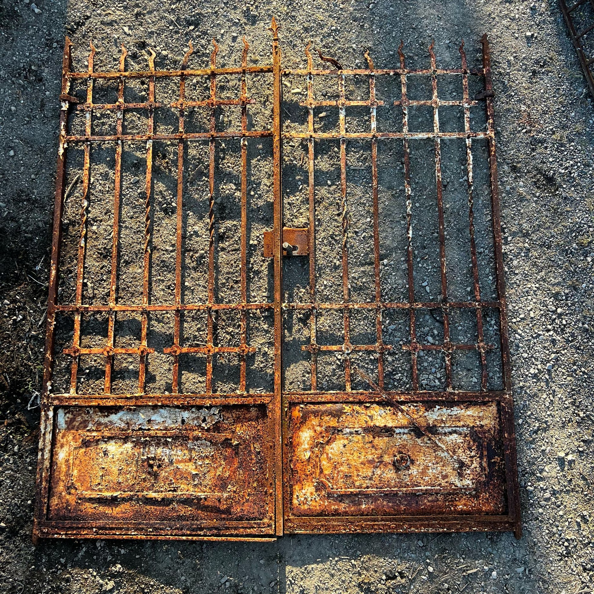 Cancello in ferro vecchio 