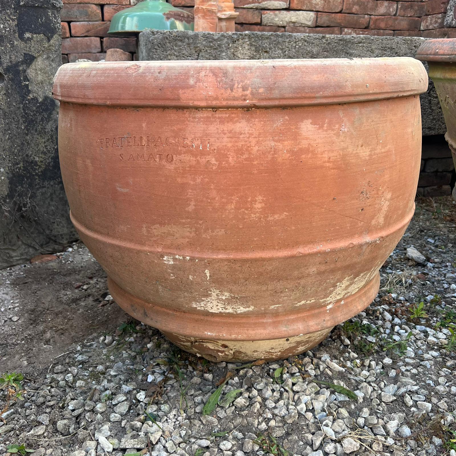 Conca antica di terracotta 