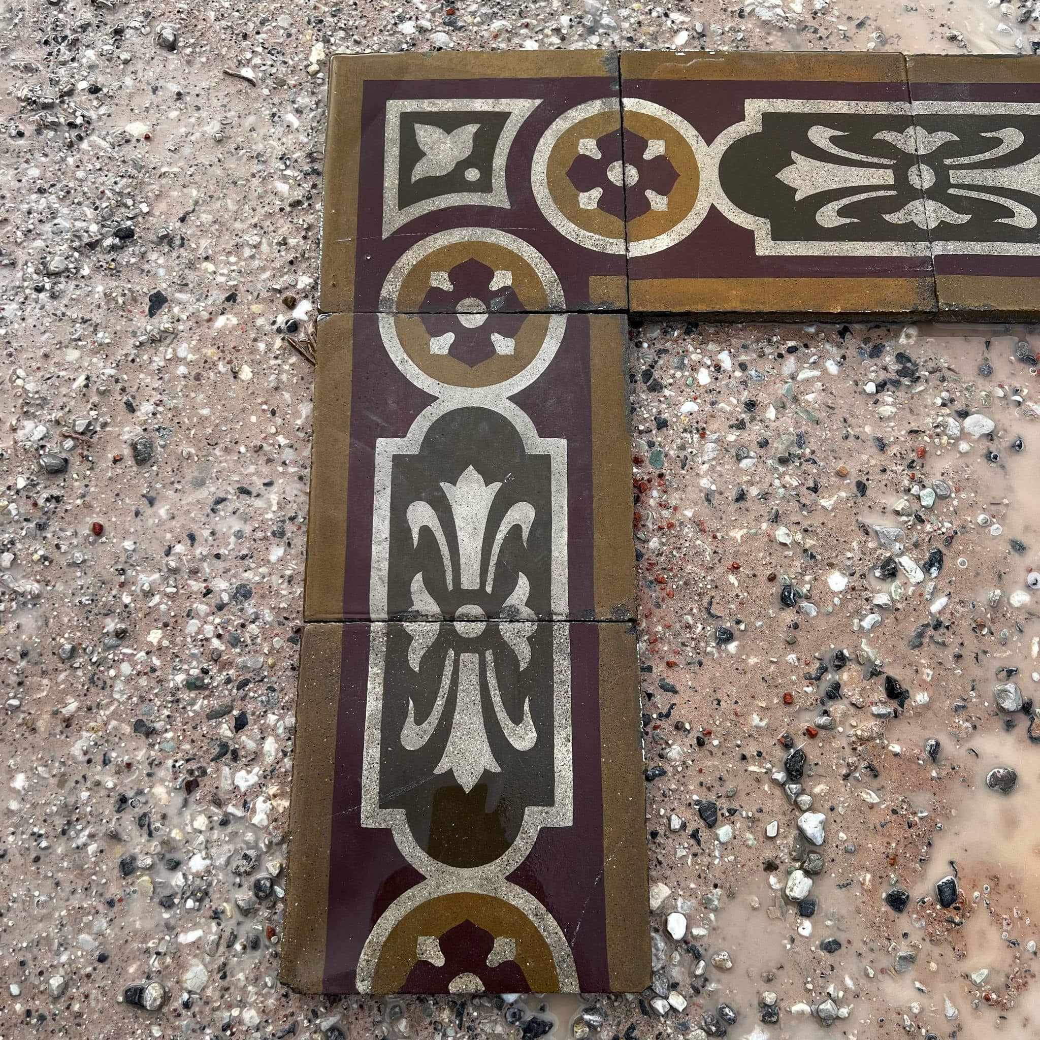 Cornice di cementina antica recuperata 