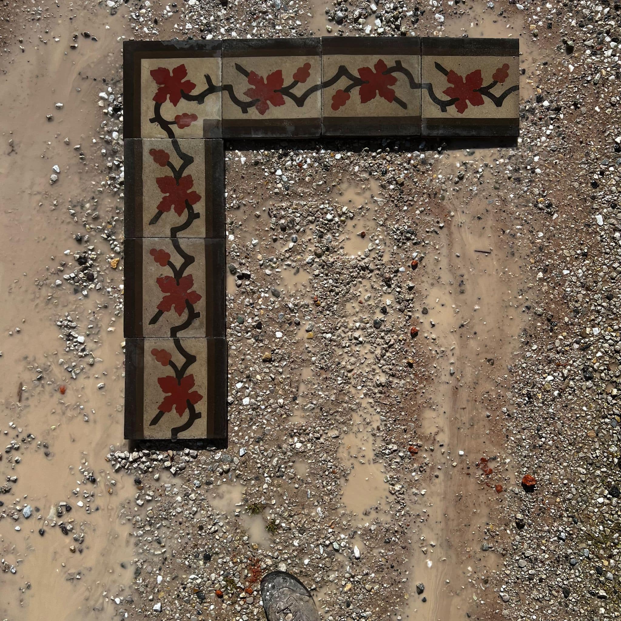 Cornice di vecchie cementine 