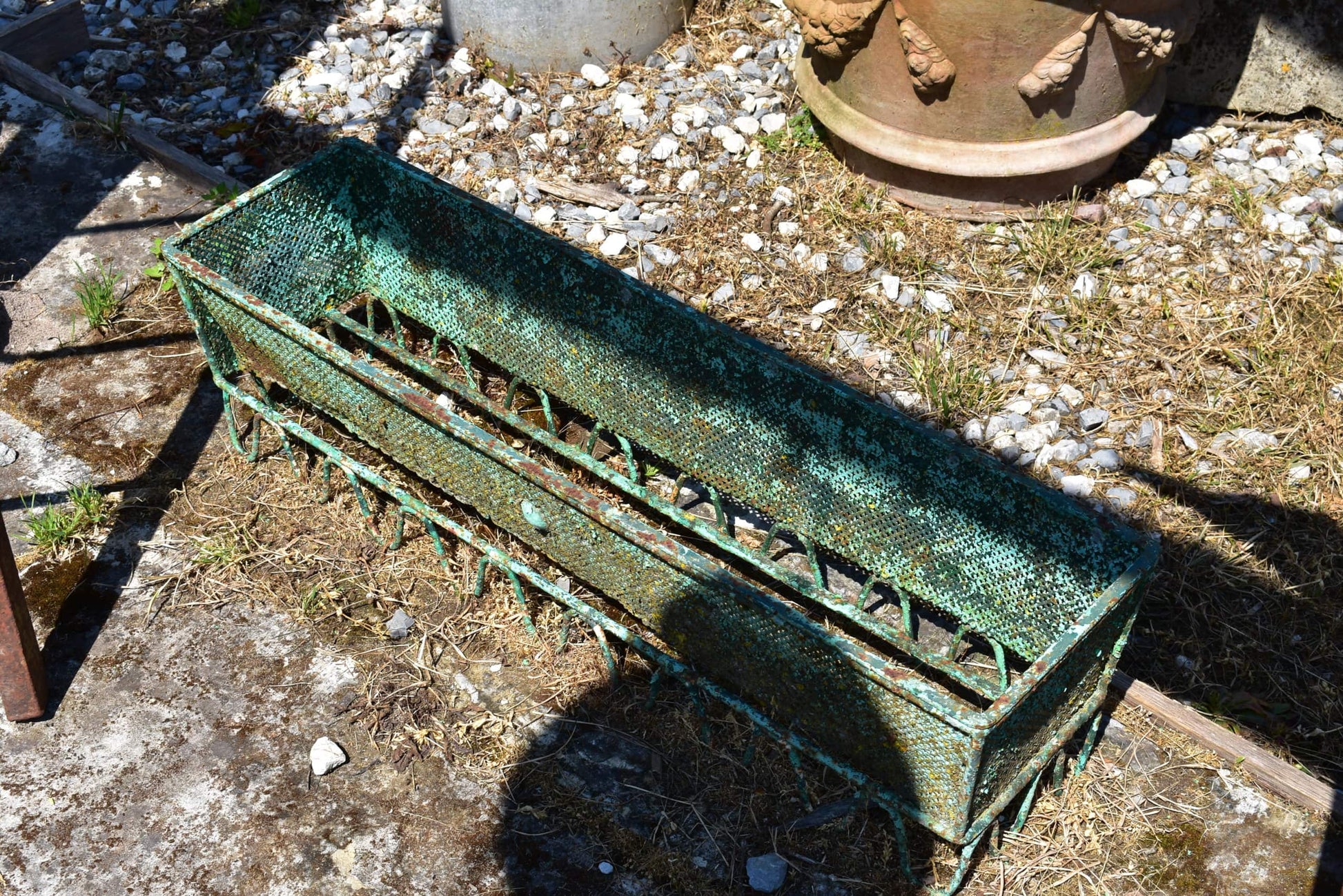 Antique vase holder