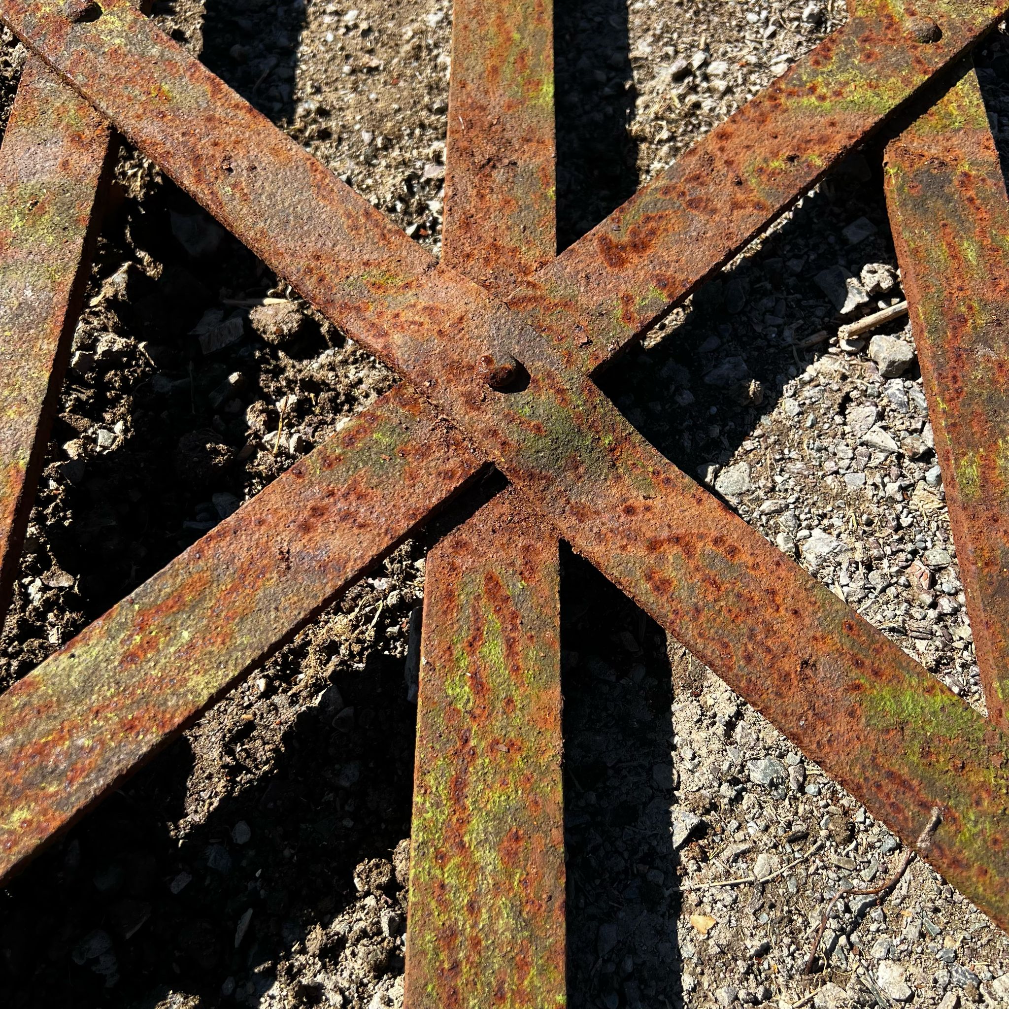 Dettagli piccolo cancello antico 