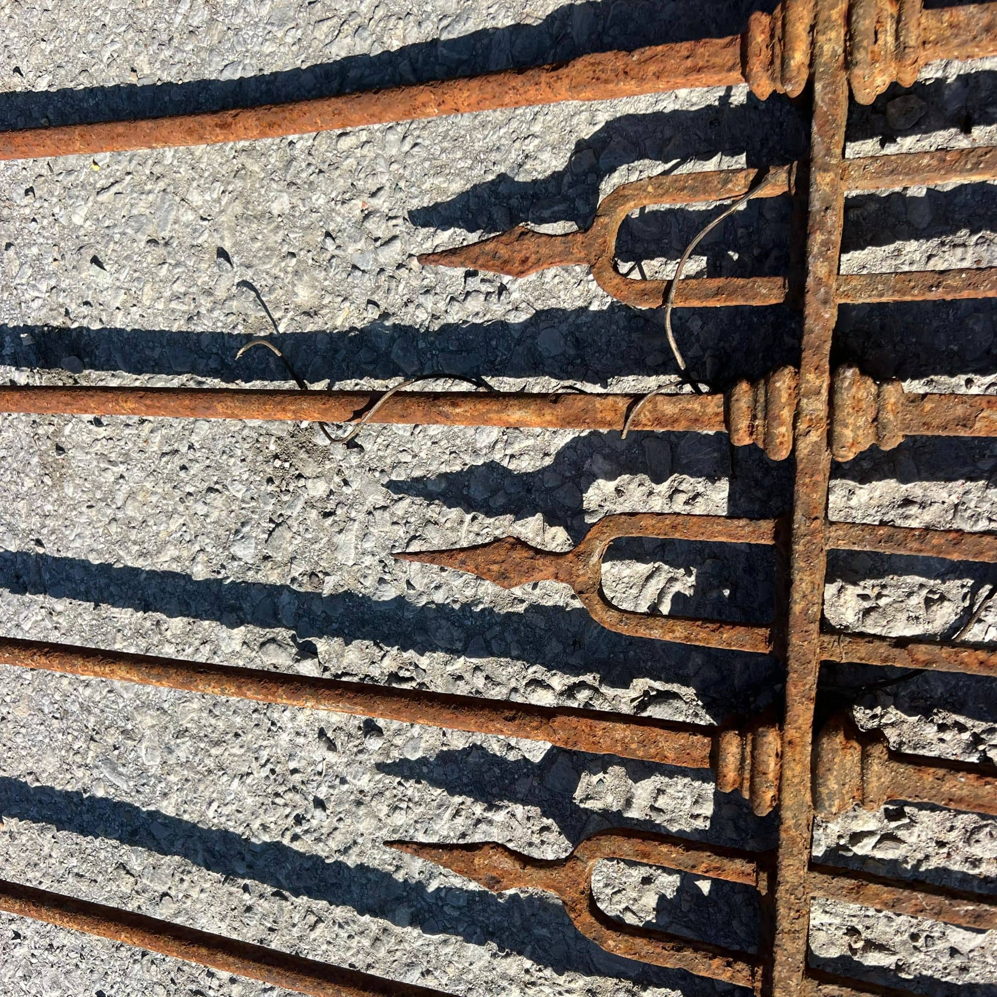 Dettaglio centrale di ferro battuto 
