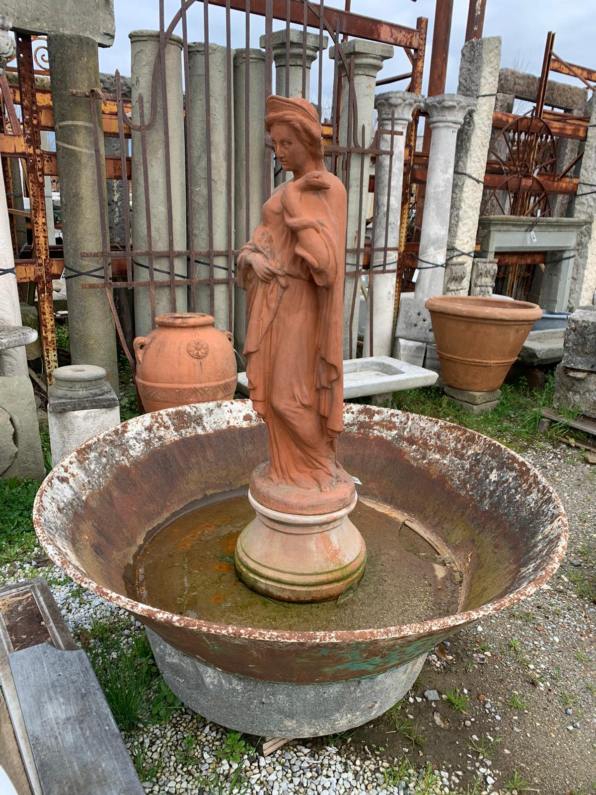 Dettaglio fontana composta 