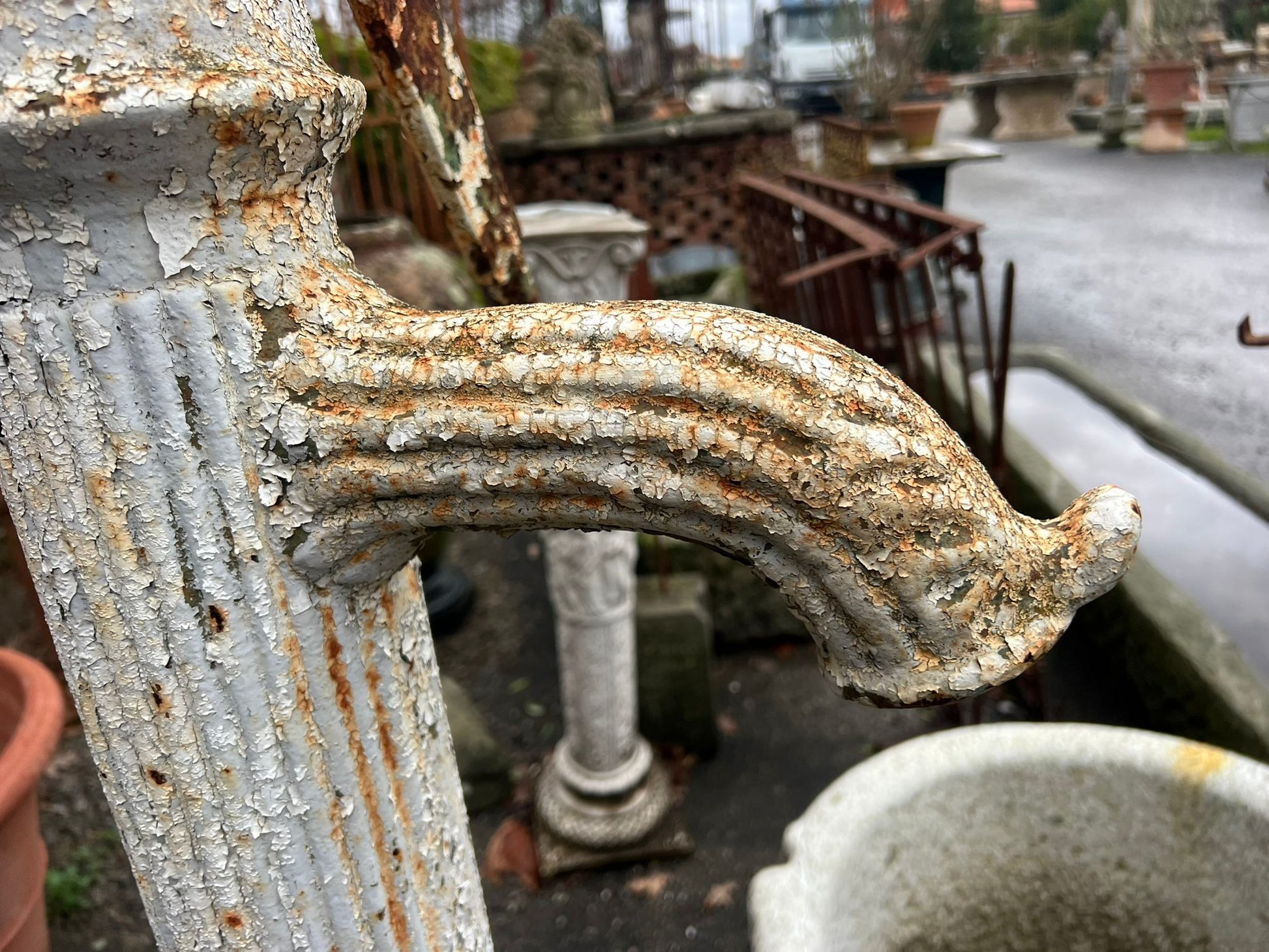Dettaglio fontana in ghisa 