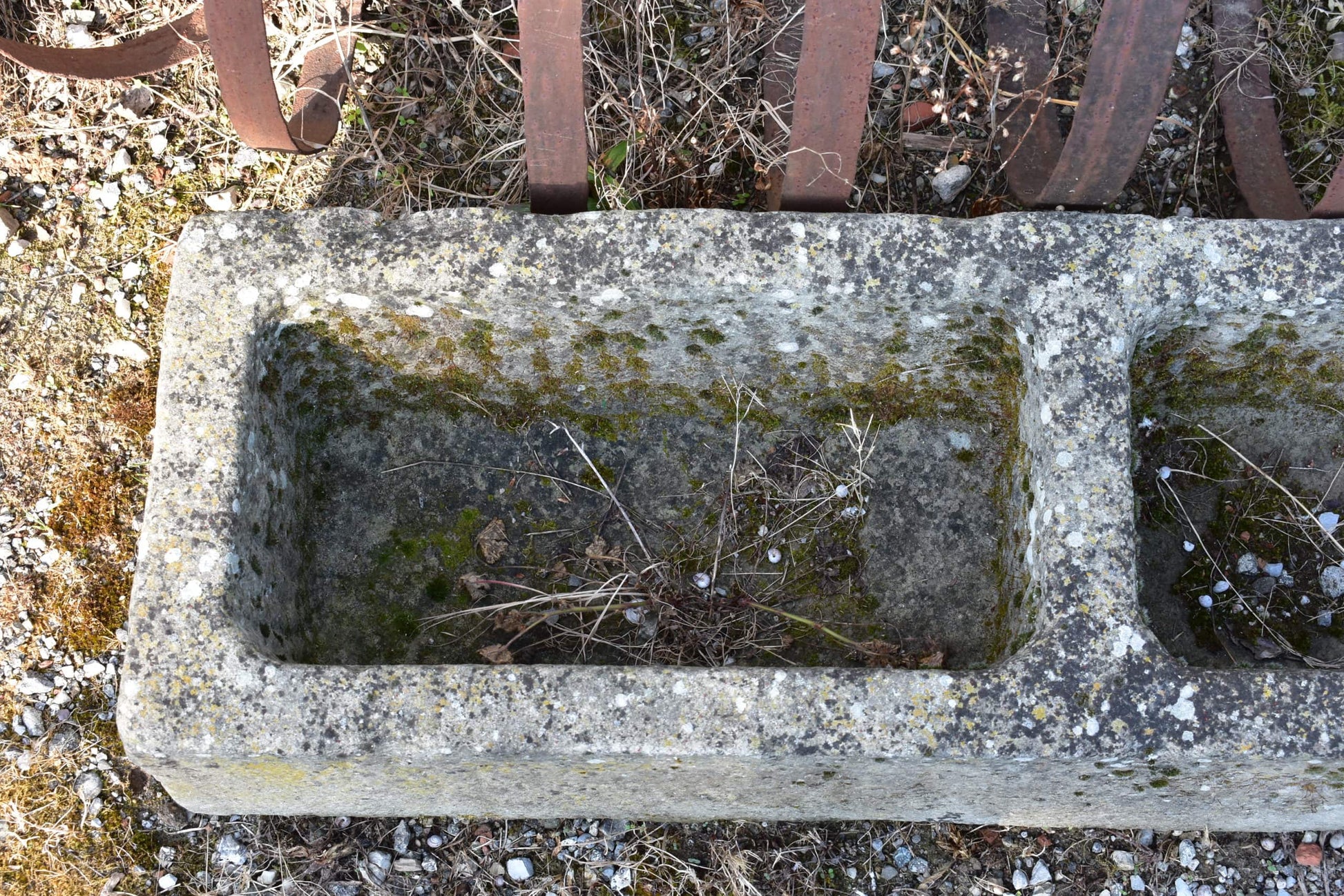 Dettaglio vaschetta doppia buca 