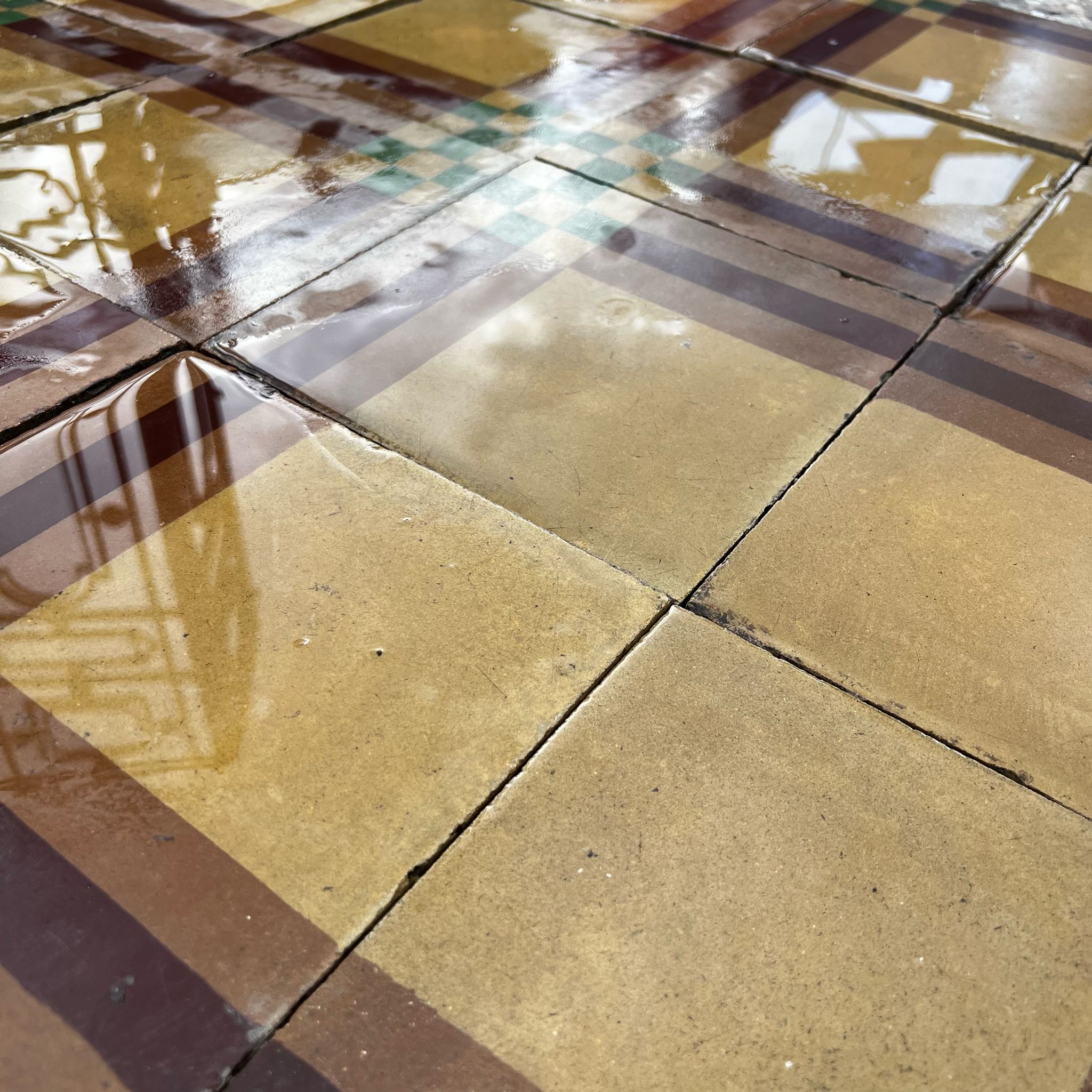 Dettaglio vecchie cementine 