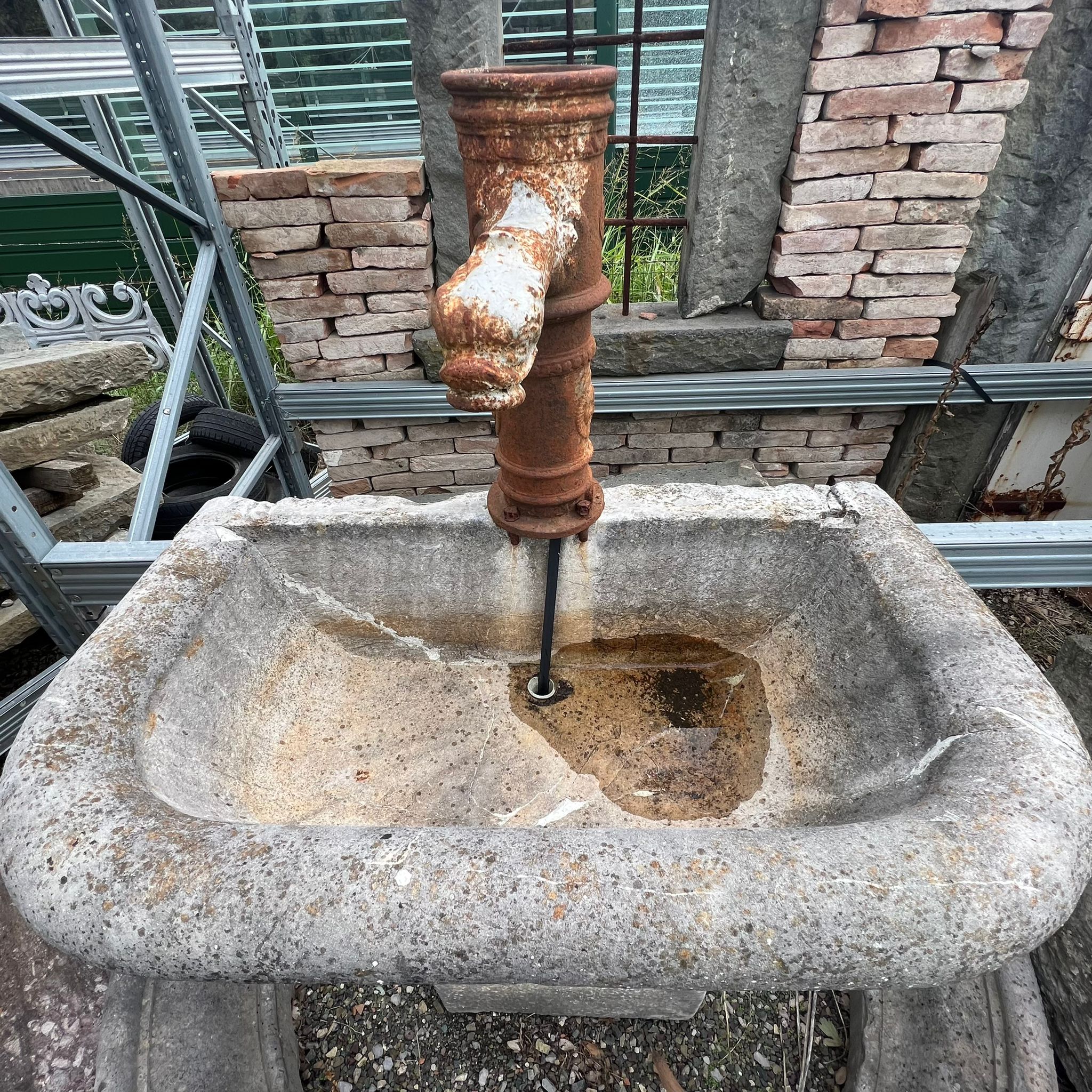 Fontana di pietra per giardino 