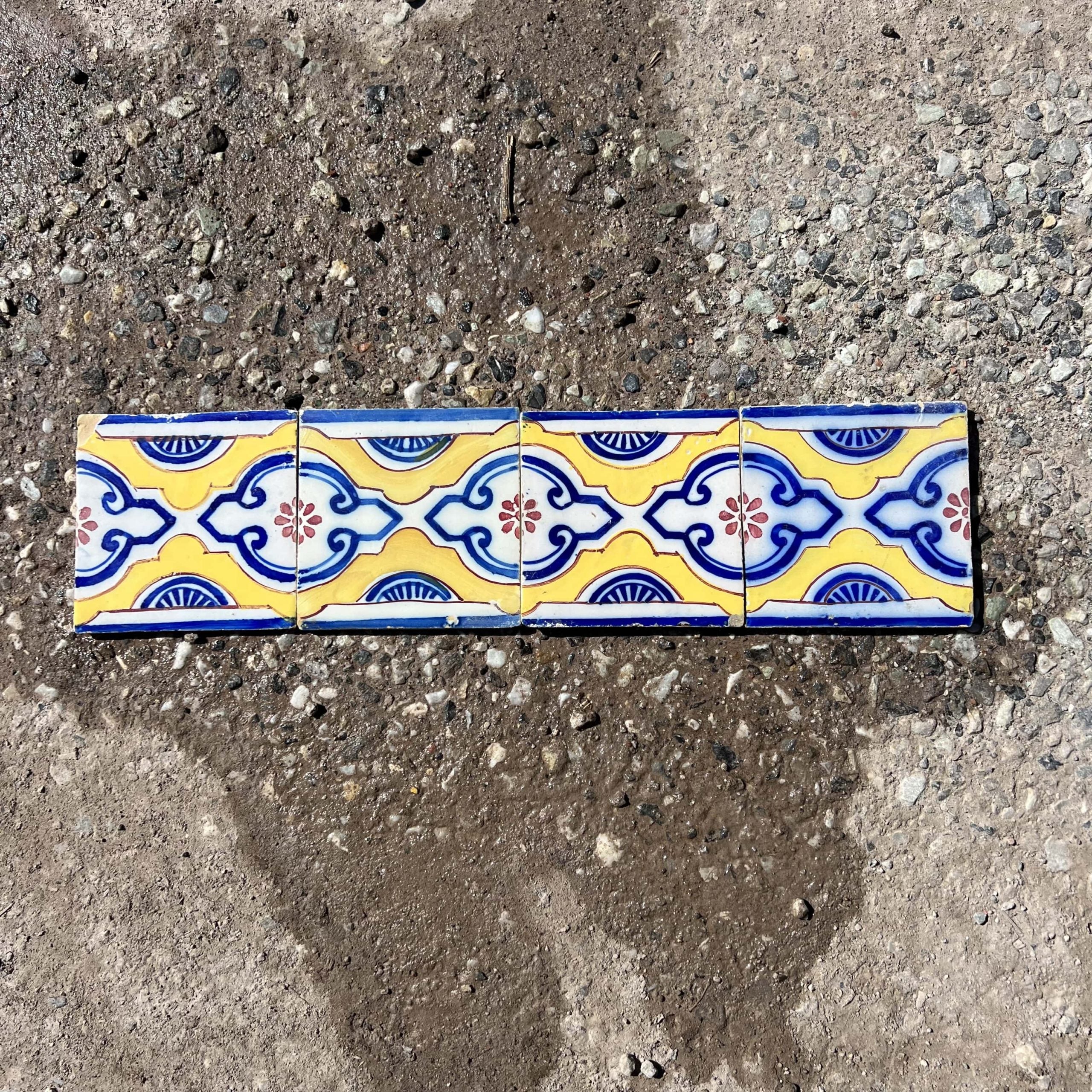 Greca di azulejos decorate 