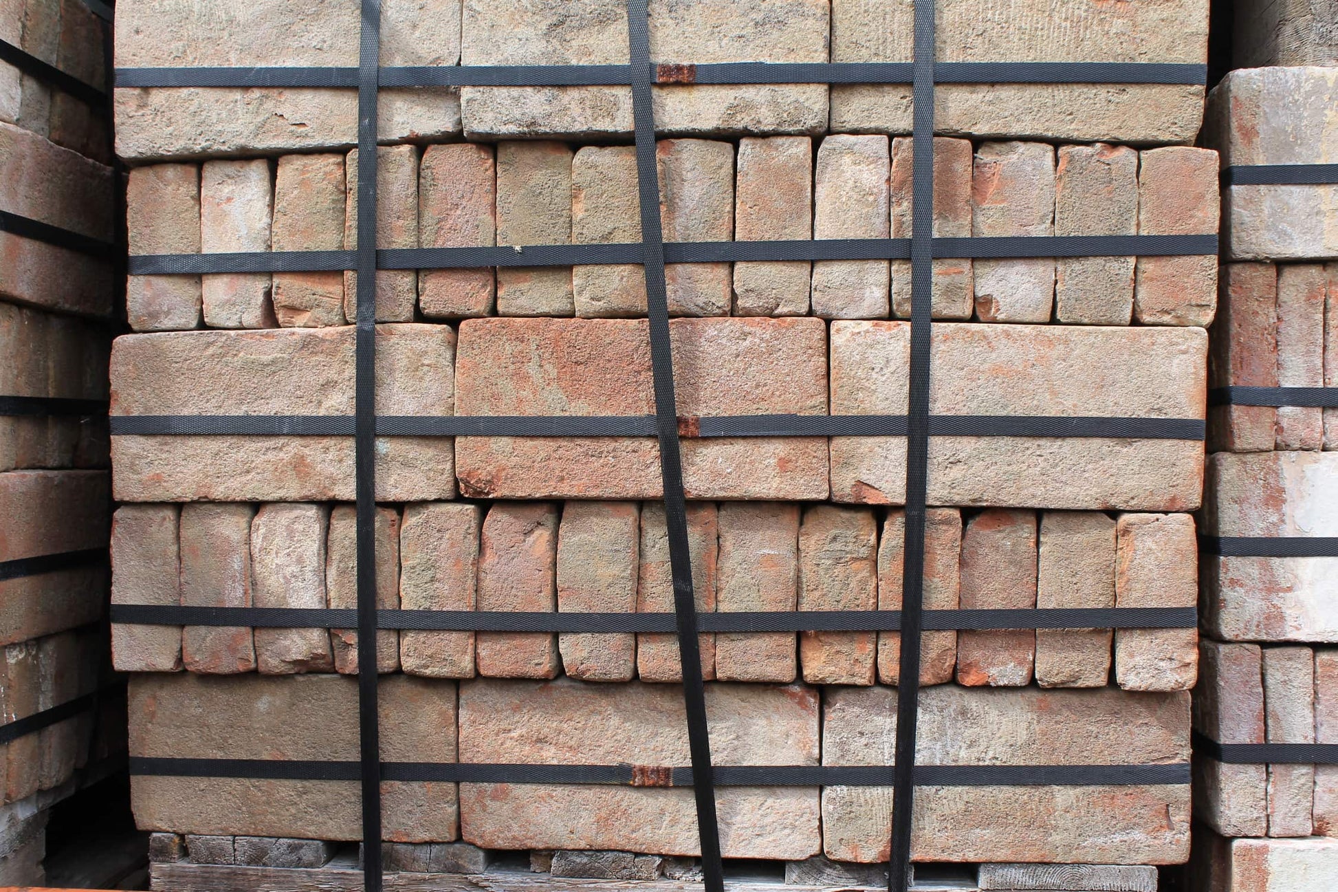 Bricks 27 cm x 13, 5 cm x 6 cm