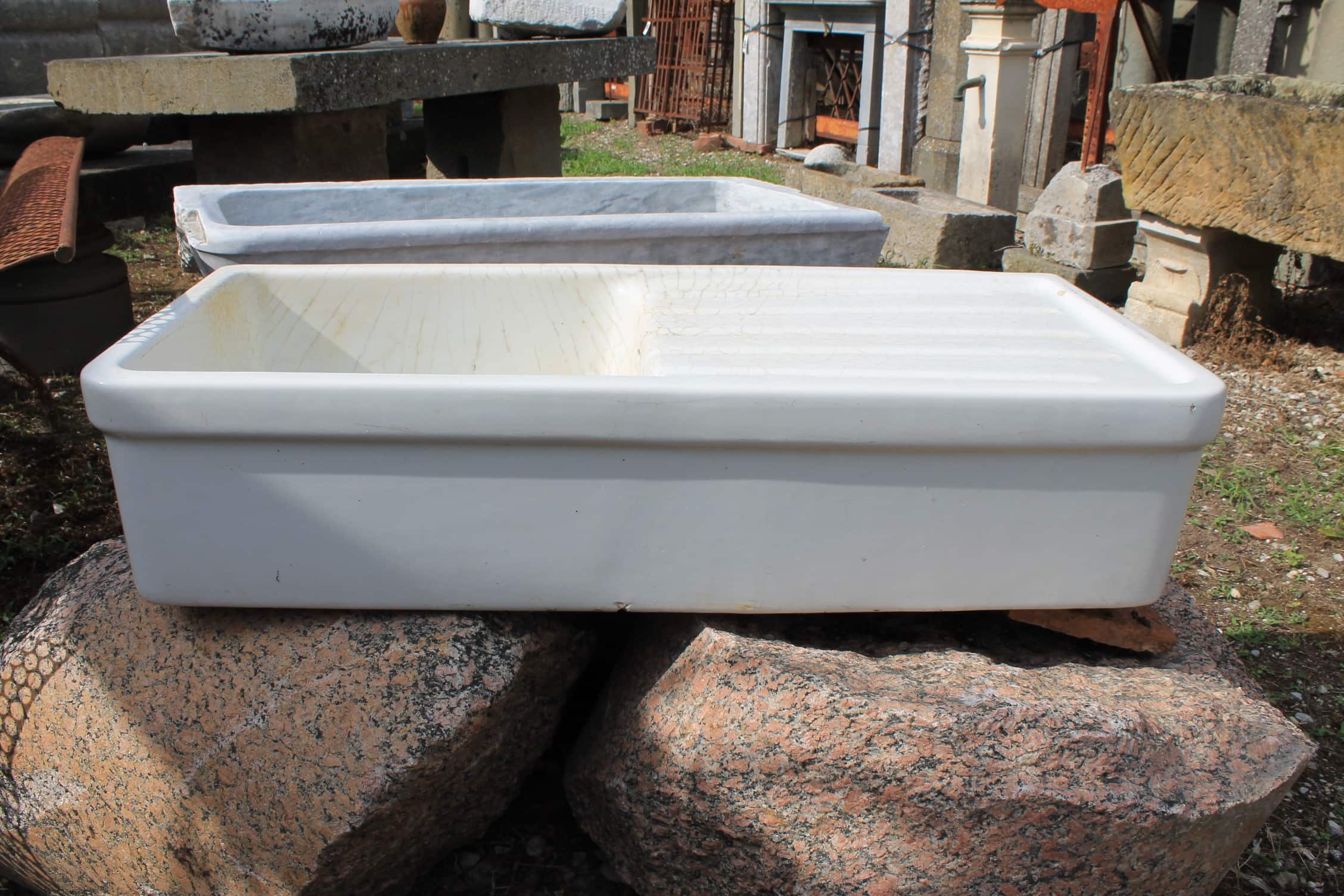 Lavandino in ceramica