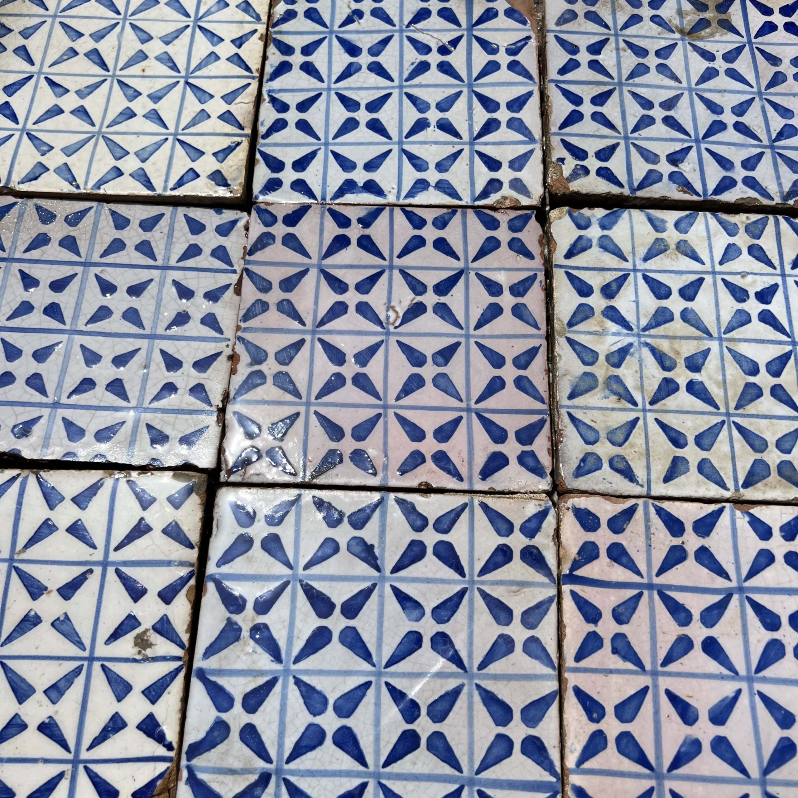 Maioliche decorate con fondo bianco - MAI 119