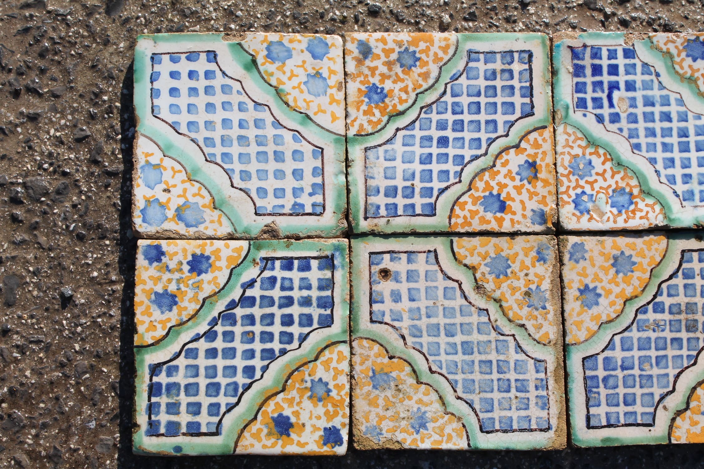 Maioliche azzurre e verdi